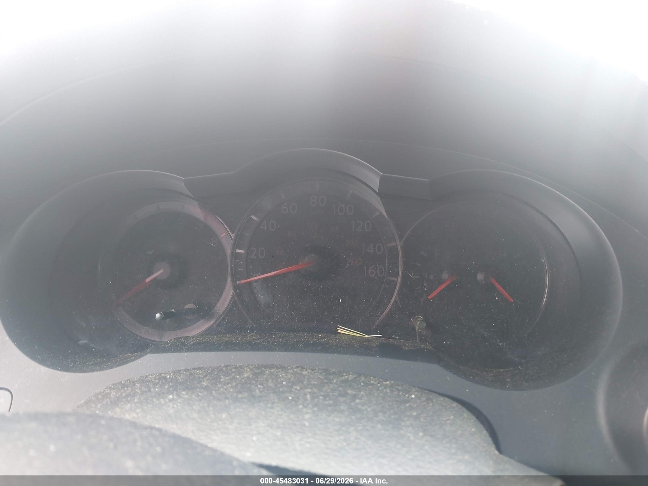 2011 Nissan Altima 2.5 S Red vin: 1N4AL2EP1BC174342