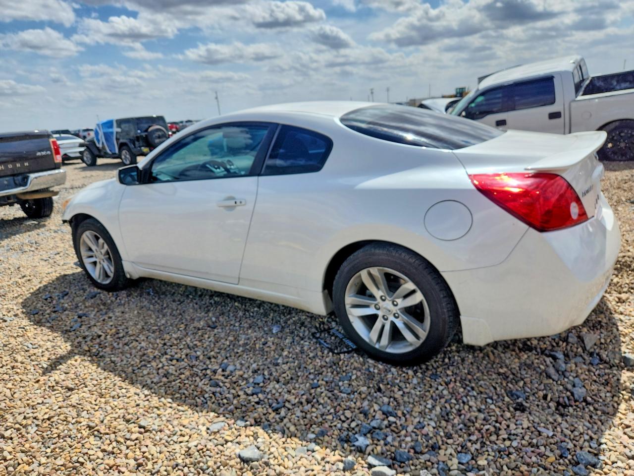 2012 Nissan Altima S White vin: 1N4AL2EP2CC182385