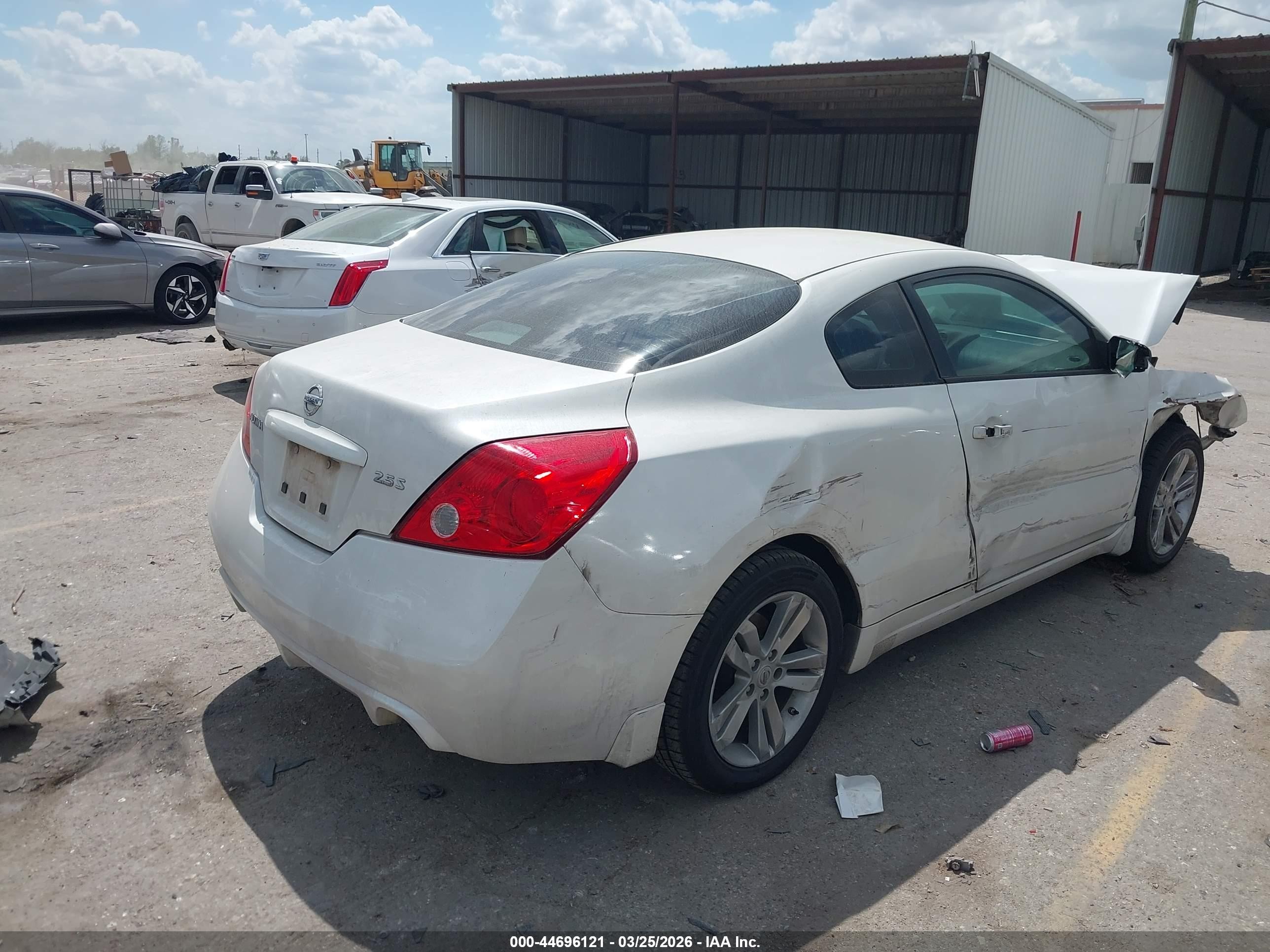 2012 Nissan Altima 2.5 S Белый vin: 1N4AL2EP2CC210203