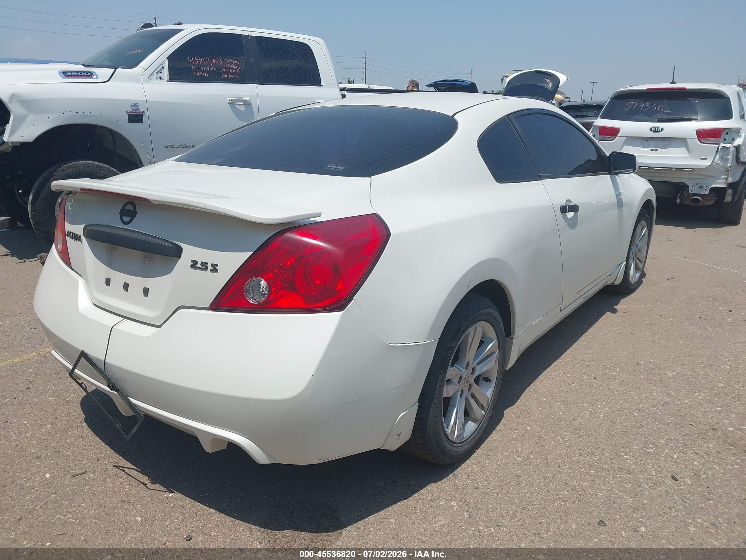 2013 Nissan Altima 2.5 S White vin: 1N4AL2EP2DC195929