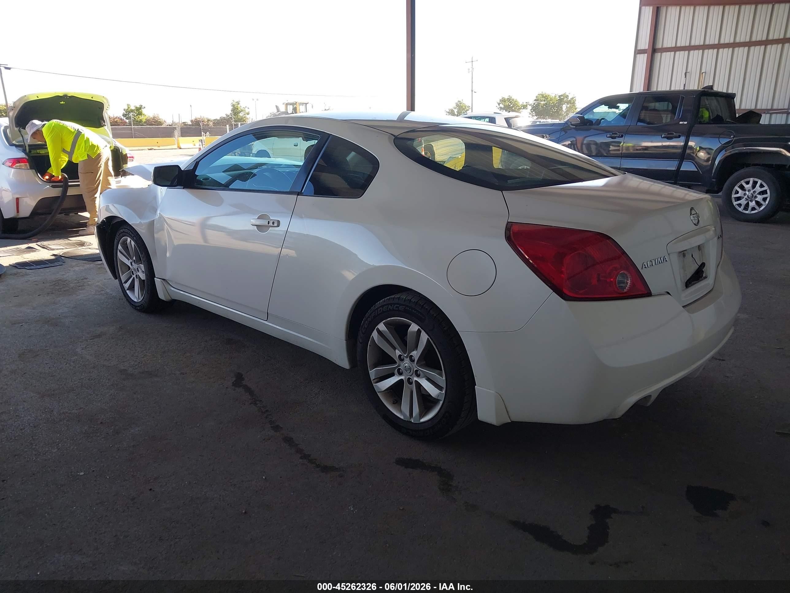 2013 Nissan Altima 2.5 S White vin: 1N4AL2EP2DC904438