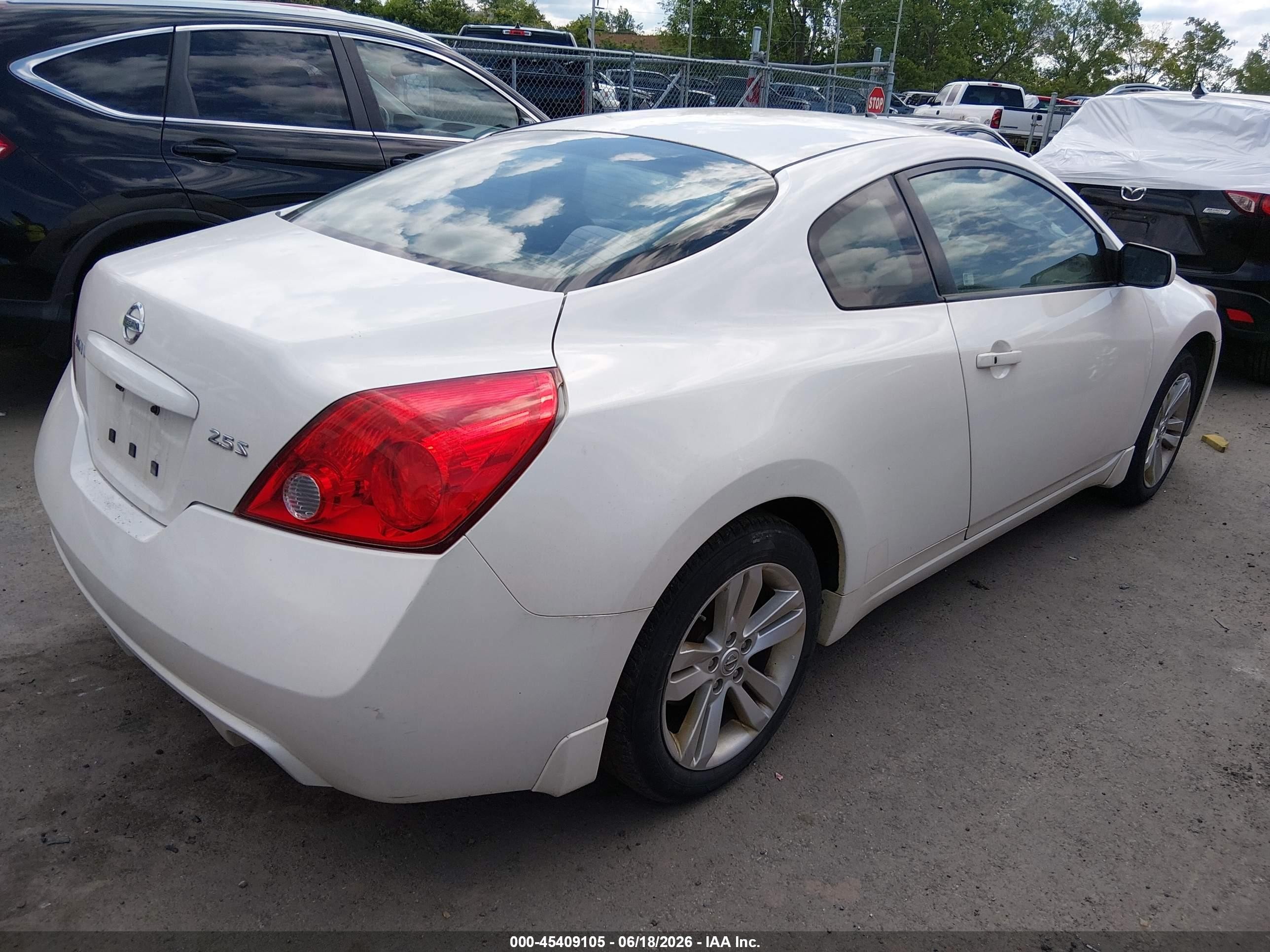 2011 Nissan Altima 2.5 S White vin: 1N4AL2EP3BC172155