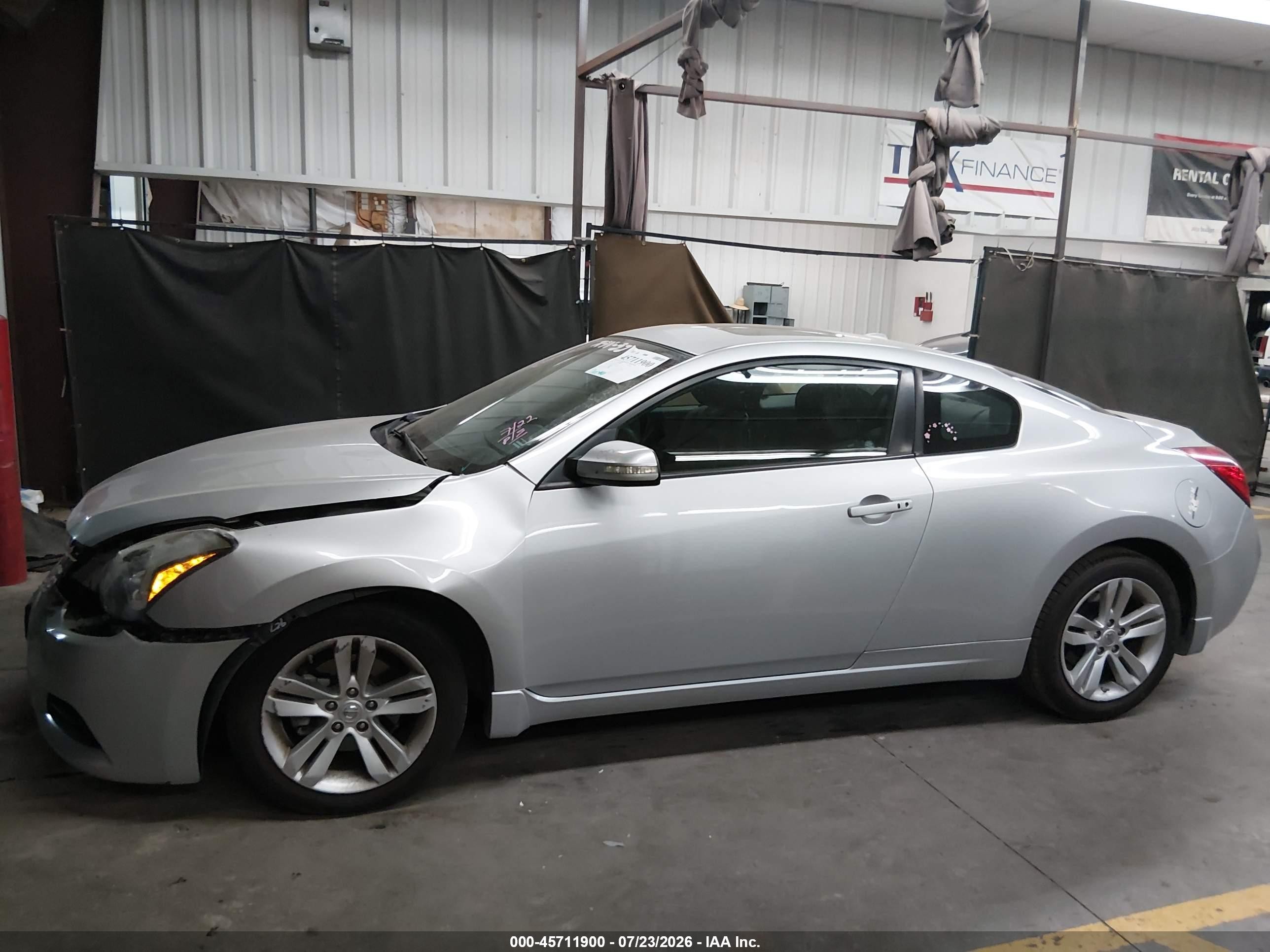 2013 Nissan Altima 2.5 S Серебряный vin: 1N4AL2EP3DC912886