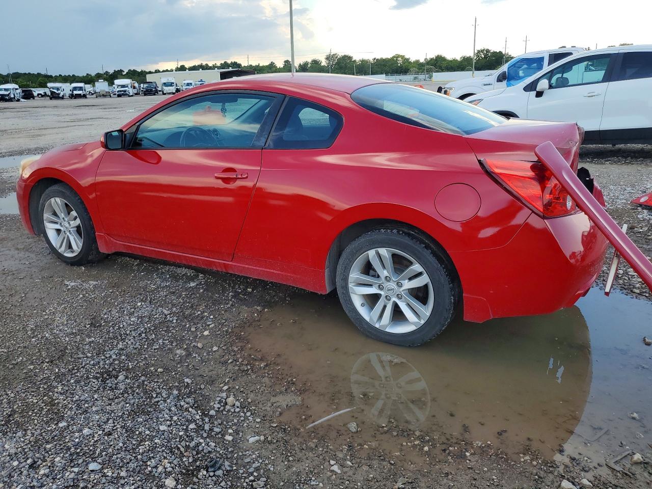 2011 Nissan Altima S Red vin: 1N4AL2EP5BC129002