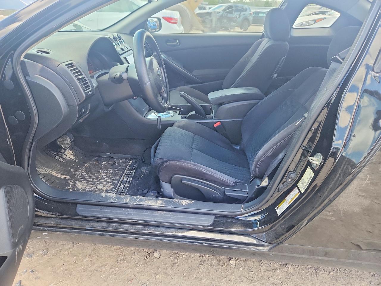 2013 Nissan Altima 4d 2wd Black vin: 1N4AL2EP5DC147096