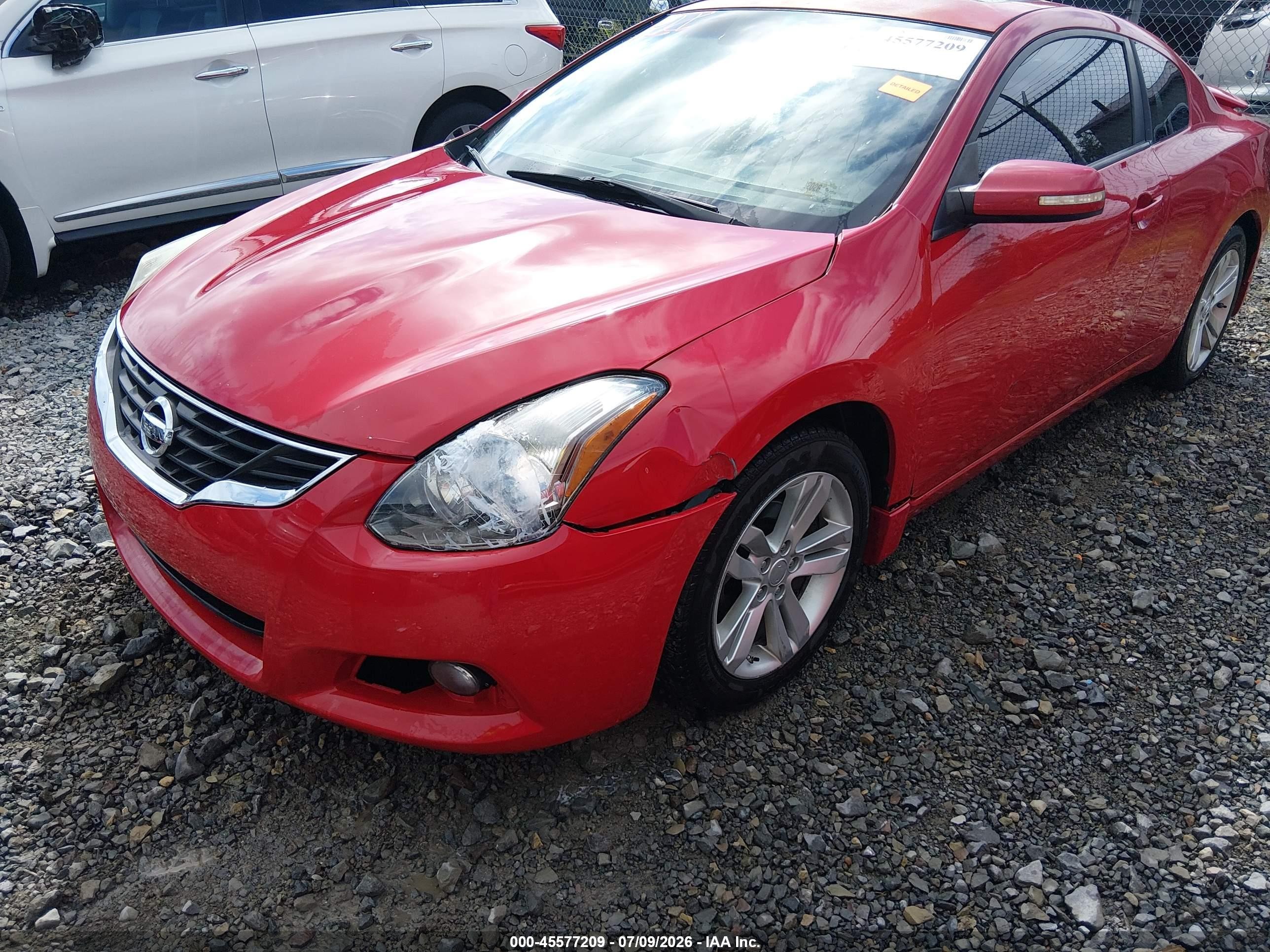 2010 Nissan Altima 2.5 S Red vin: 1N4AL2EP6AC121411