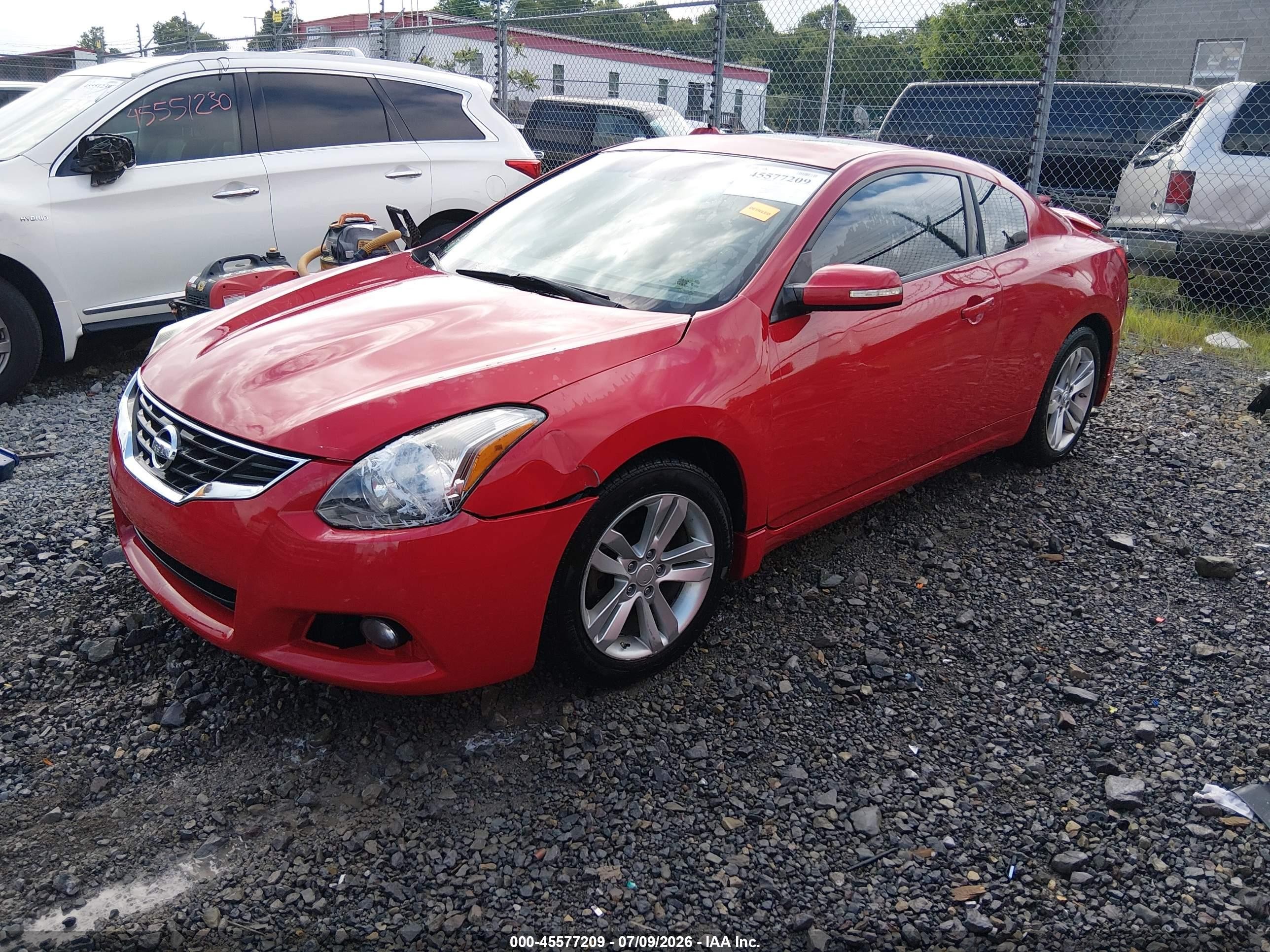 2010 Nissan Altima 2.5 S Red vin: 1N4AL2EP6AC121411