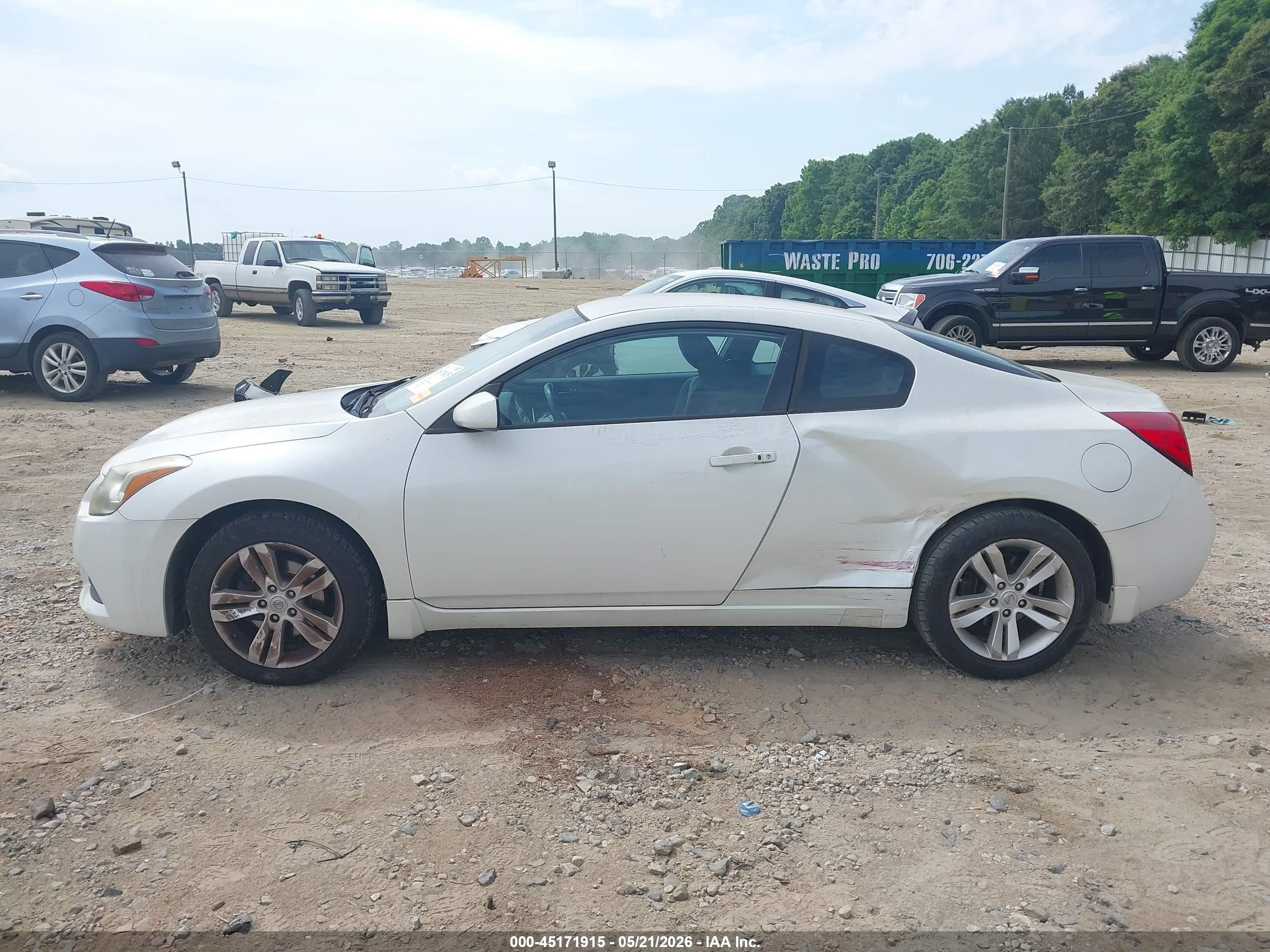 2013 Nissan Altima 2.5 S White vin: 1N4AL2EP6DC199725