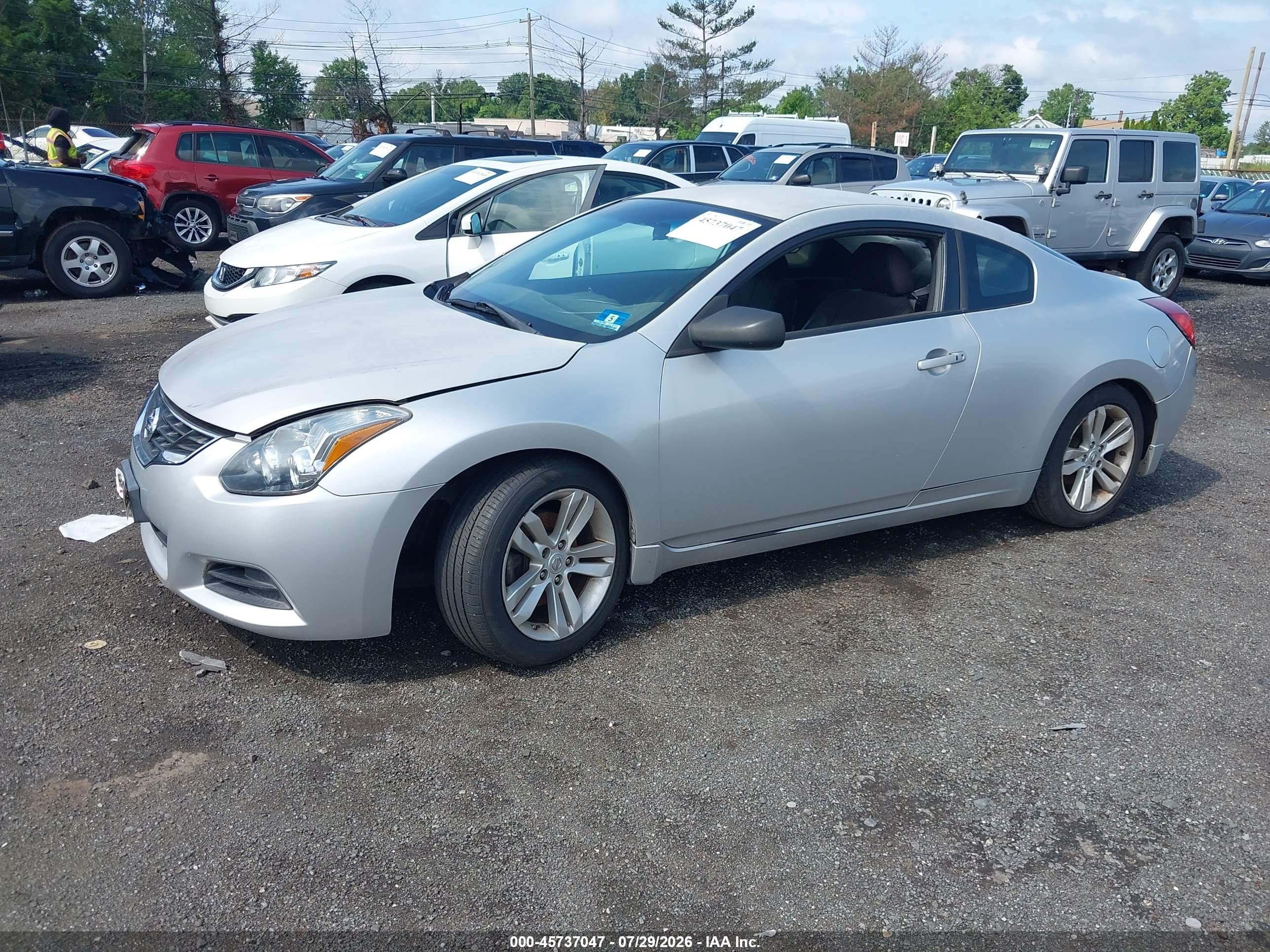 2010 Nissan Altima 2.5 S Silver vin: 1N4AL2EP7AC115584