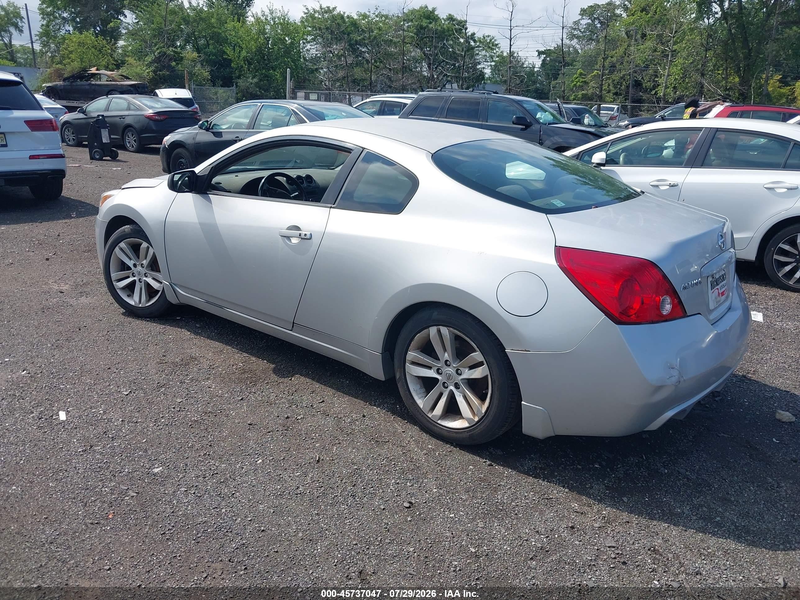 2010 Nissan Altima 2.5 S Silver vin: 1N4AL2EP7AC115584