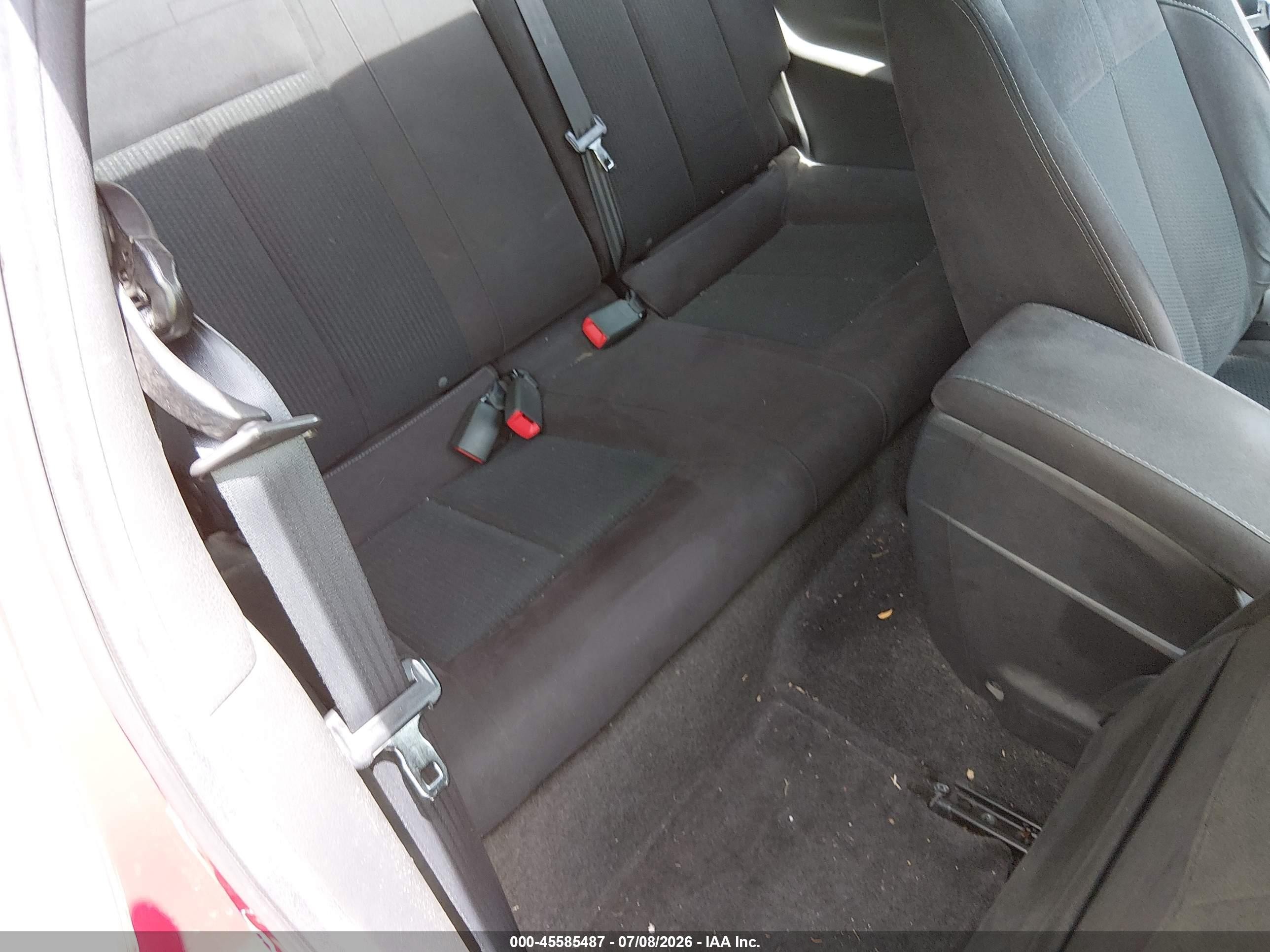 2011 Nissan Altima 2.5 S Red vin: 1N4AL2EP7BC176659