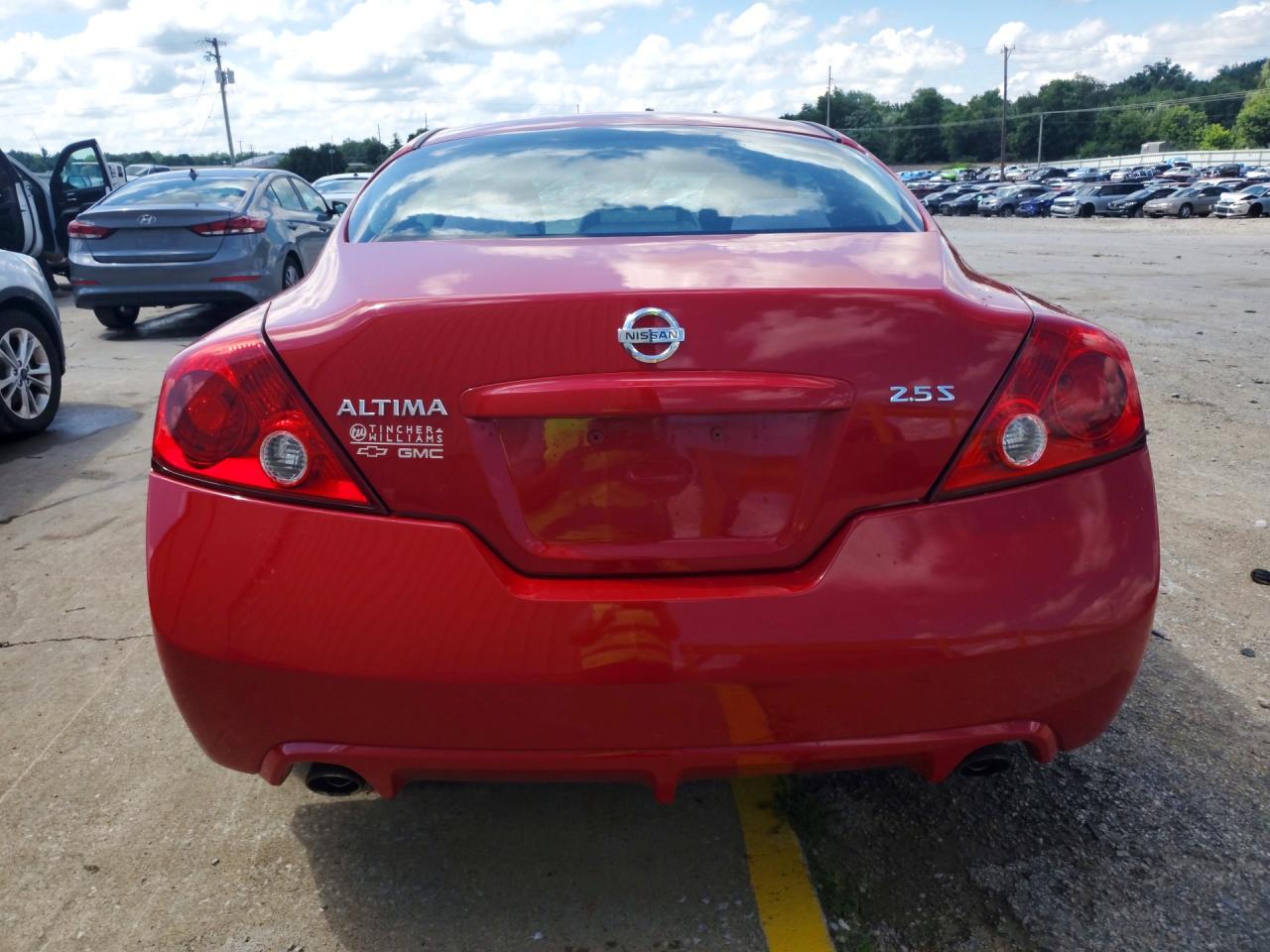 2011 Nissan Altima S Red vin: 1N4AL2EP8BC107530