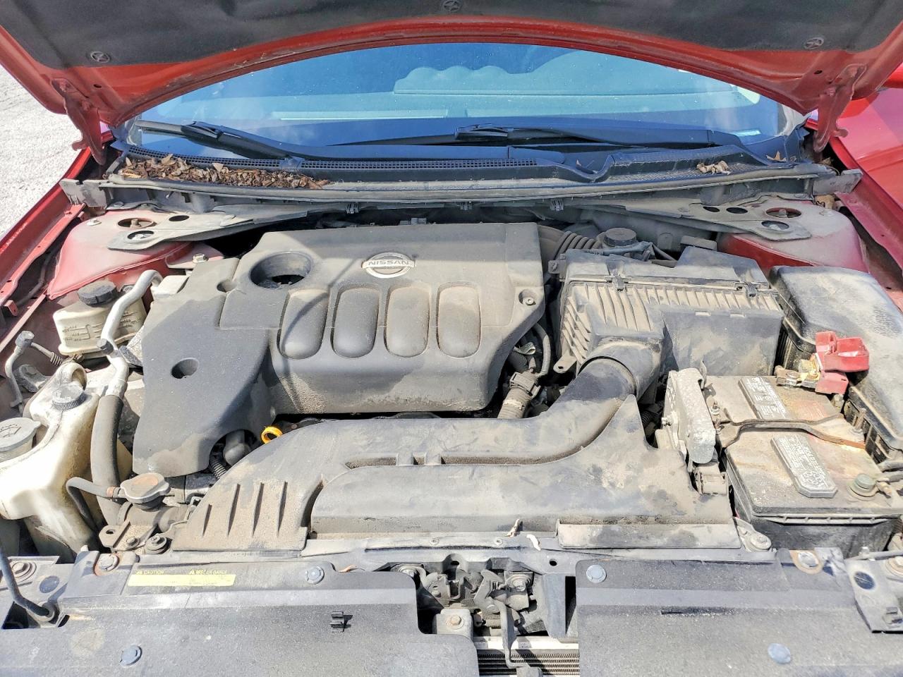 2013 Nissan Altima 2.5 Red vin: 1N4AL2EP8DC248620