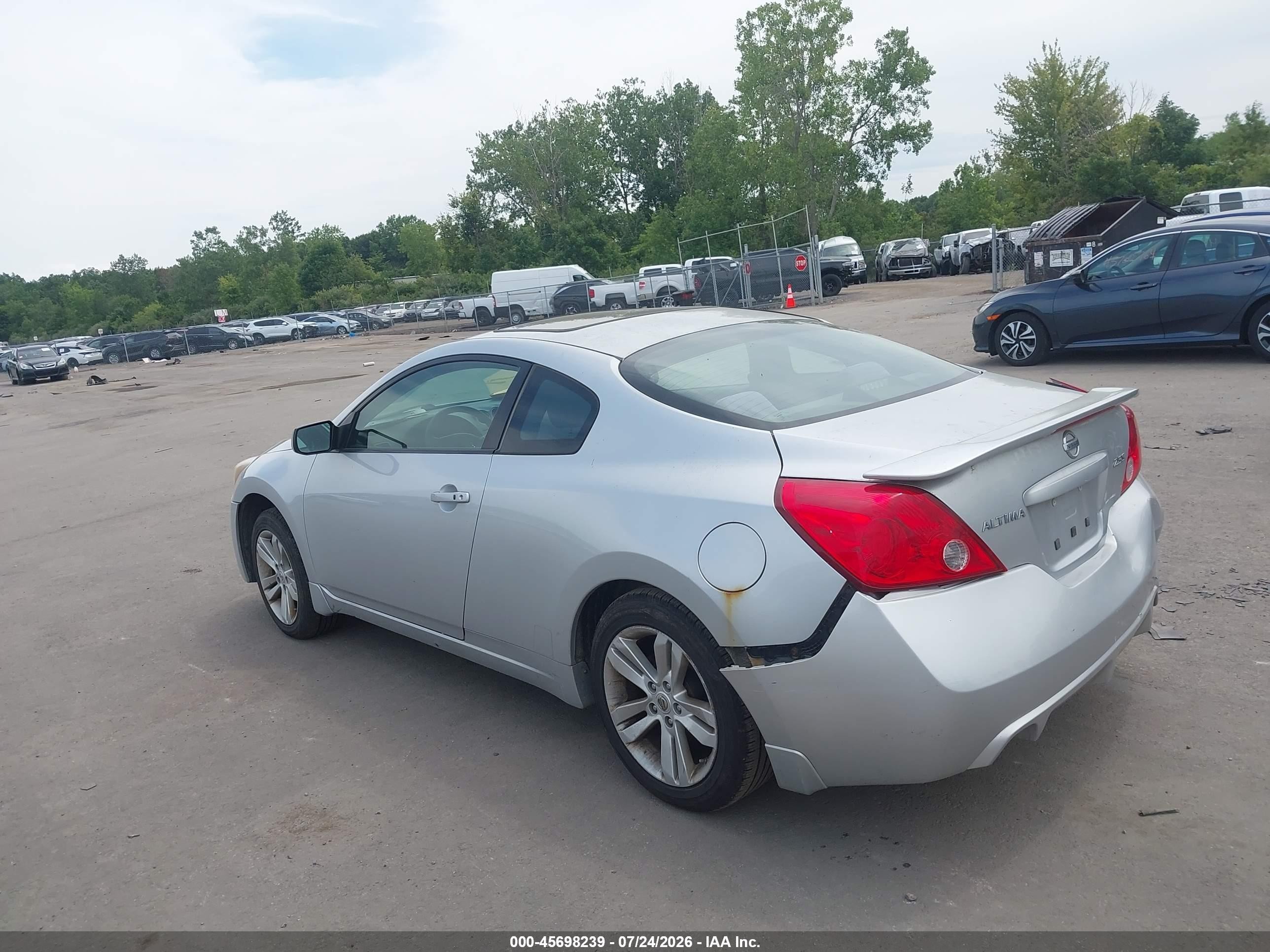 2010 Nissan Altima 2.5 S Серебряный vin: 1N4AL2EP9AC147372