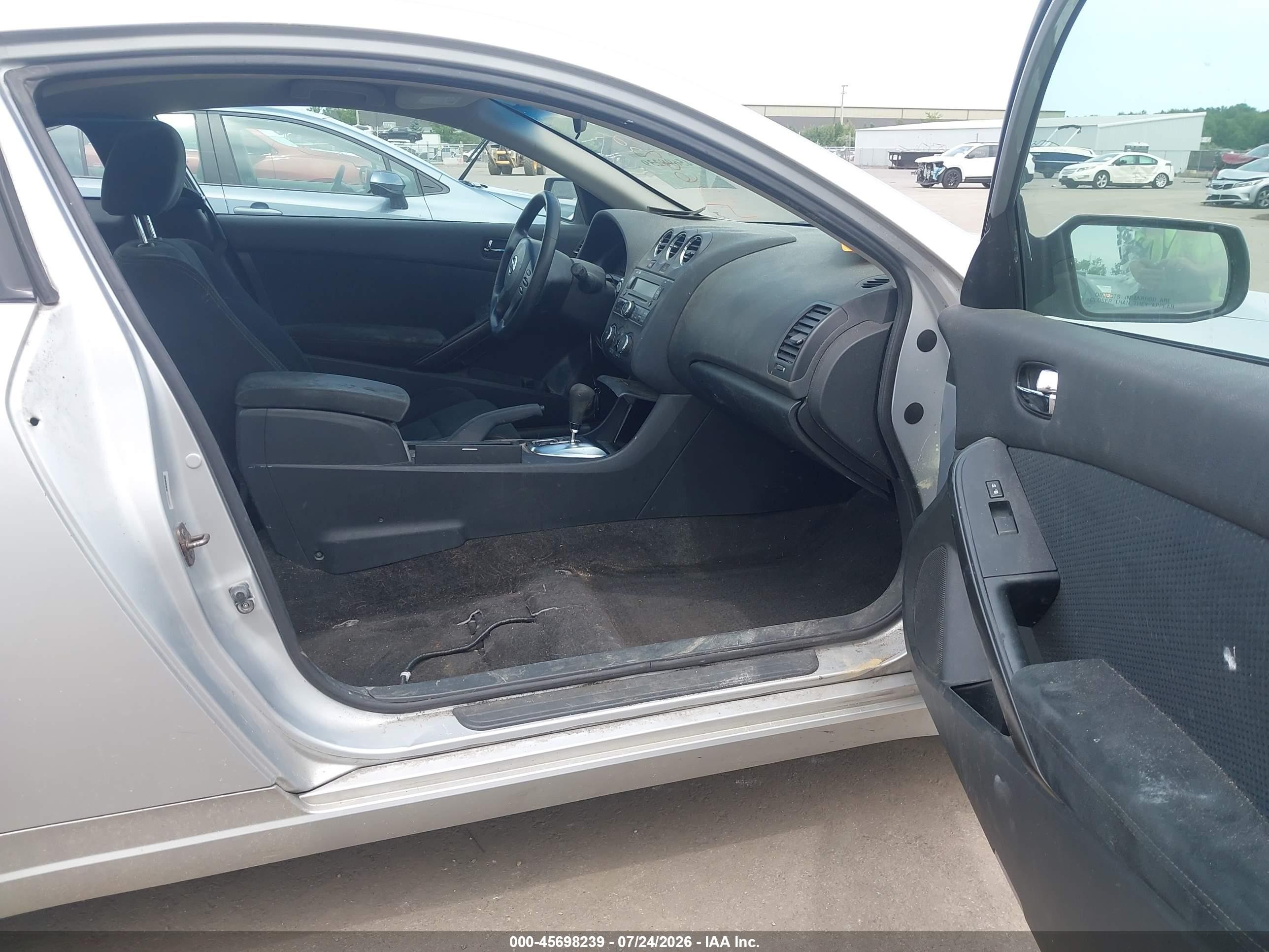 2010 Nissan Altima 2.5 S Серебряный vin: 1N4AL2EP9AC147372
