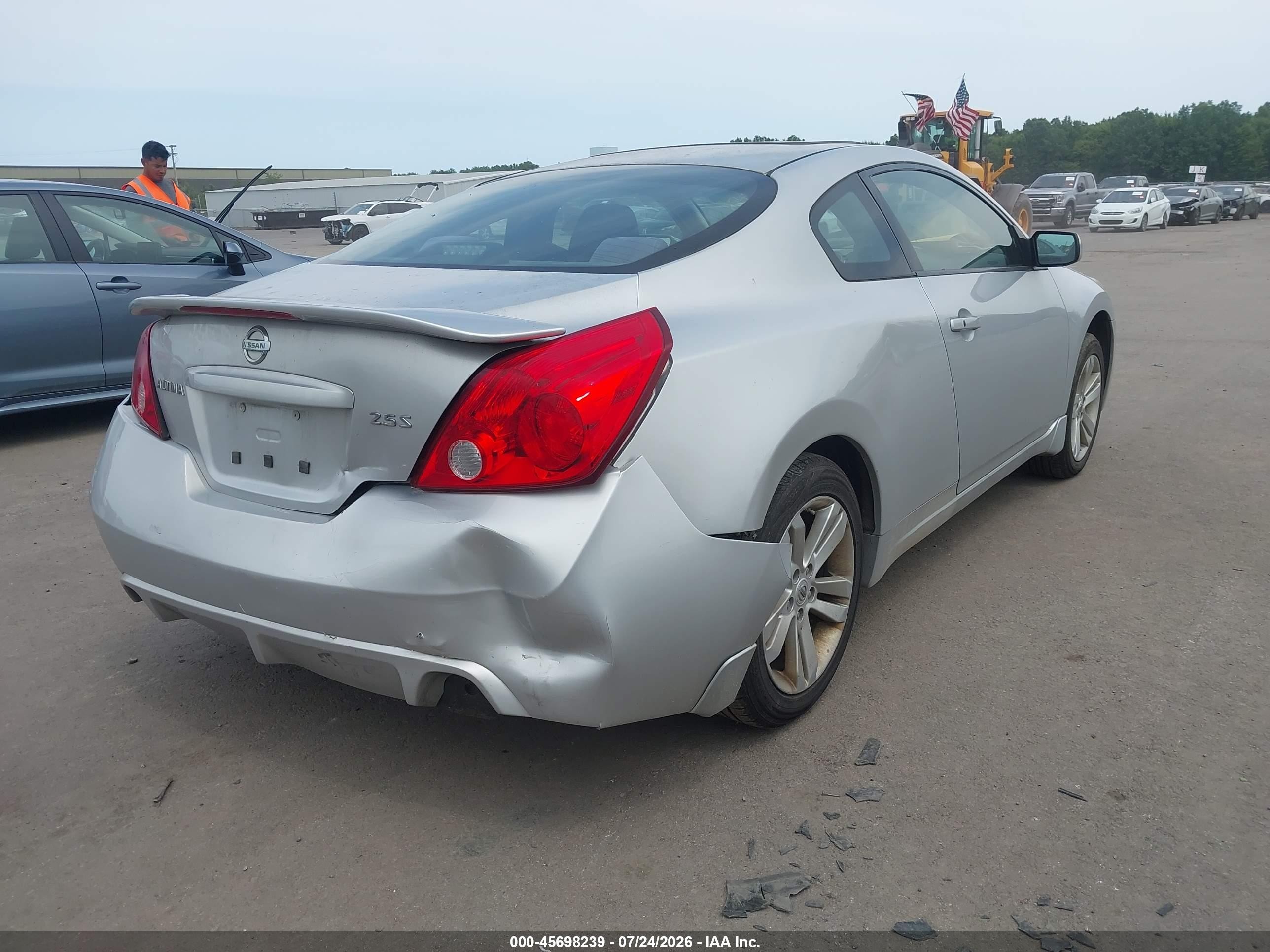2010 Nissan Altima 2.5 S Серебряный vin: 1N4AL2EP9AC147372
