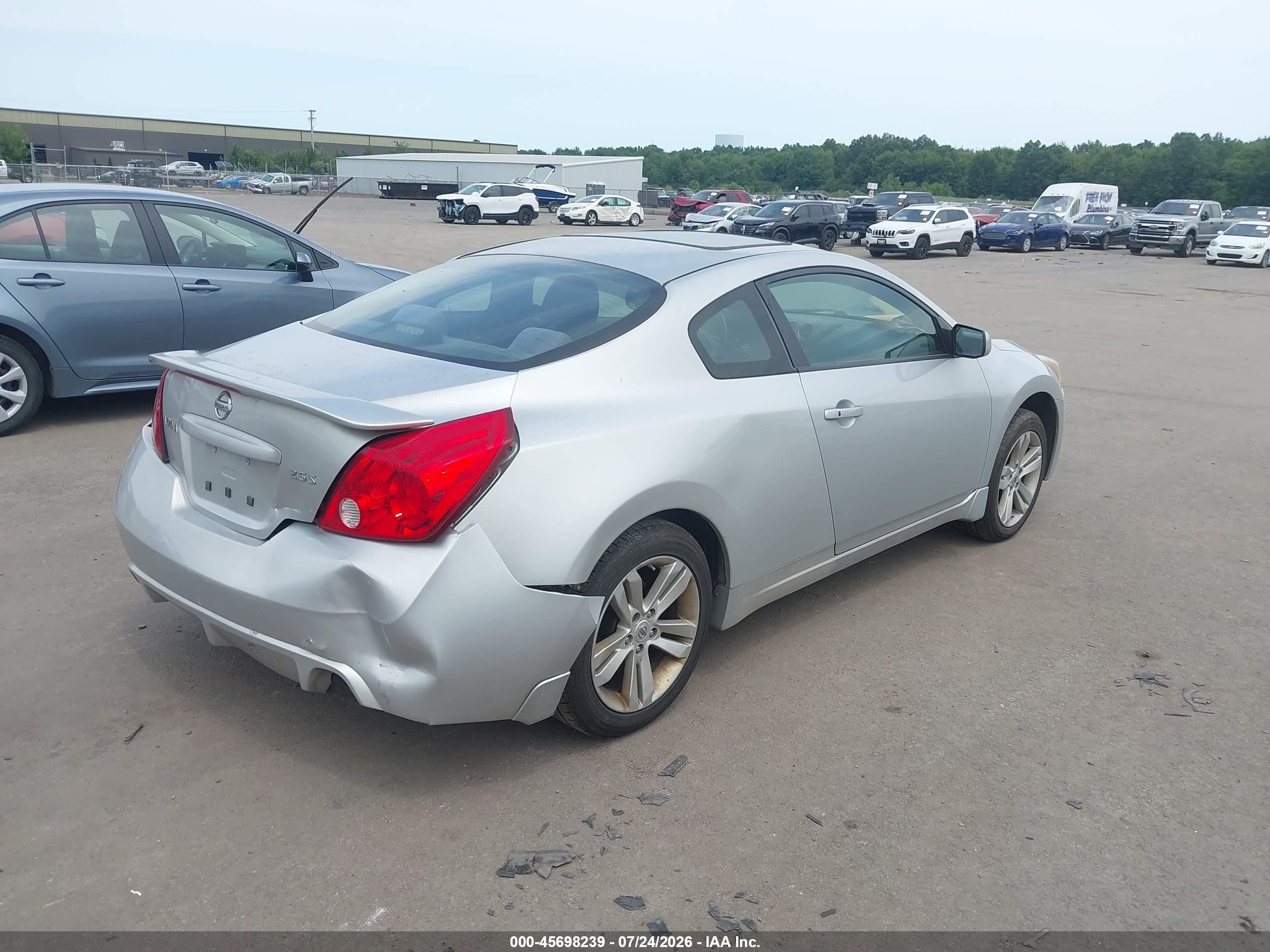 2010 Nissan Altima 2.5 S Серебряный vin: 1N4AL2EP9AC147372