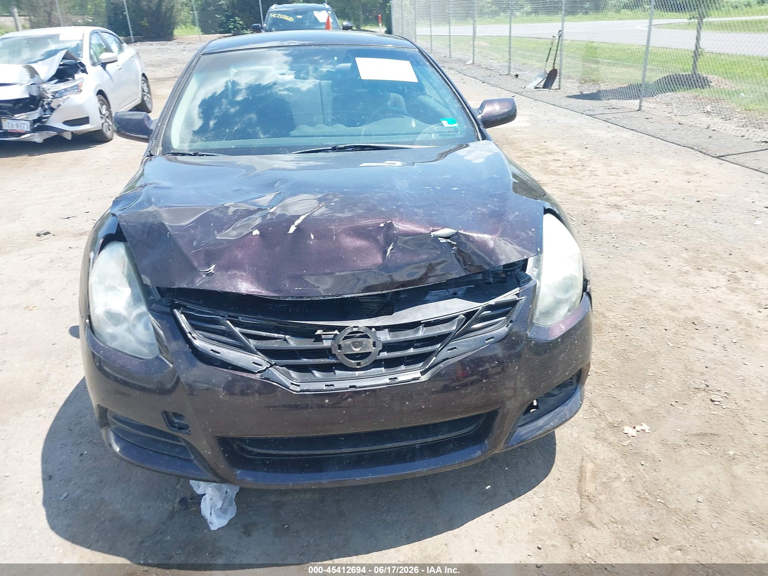 2012 Nissan Altima 2.5 S Burgundy vin: 1N4AL2EP9CC264369