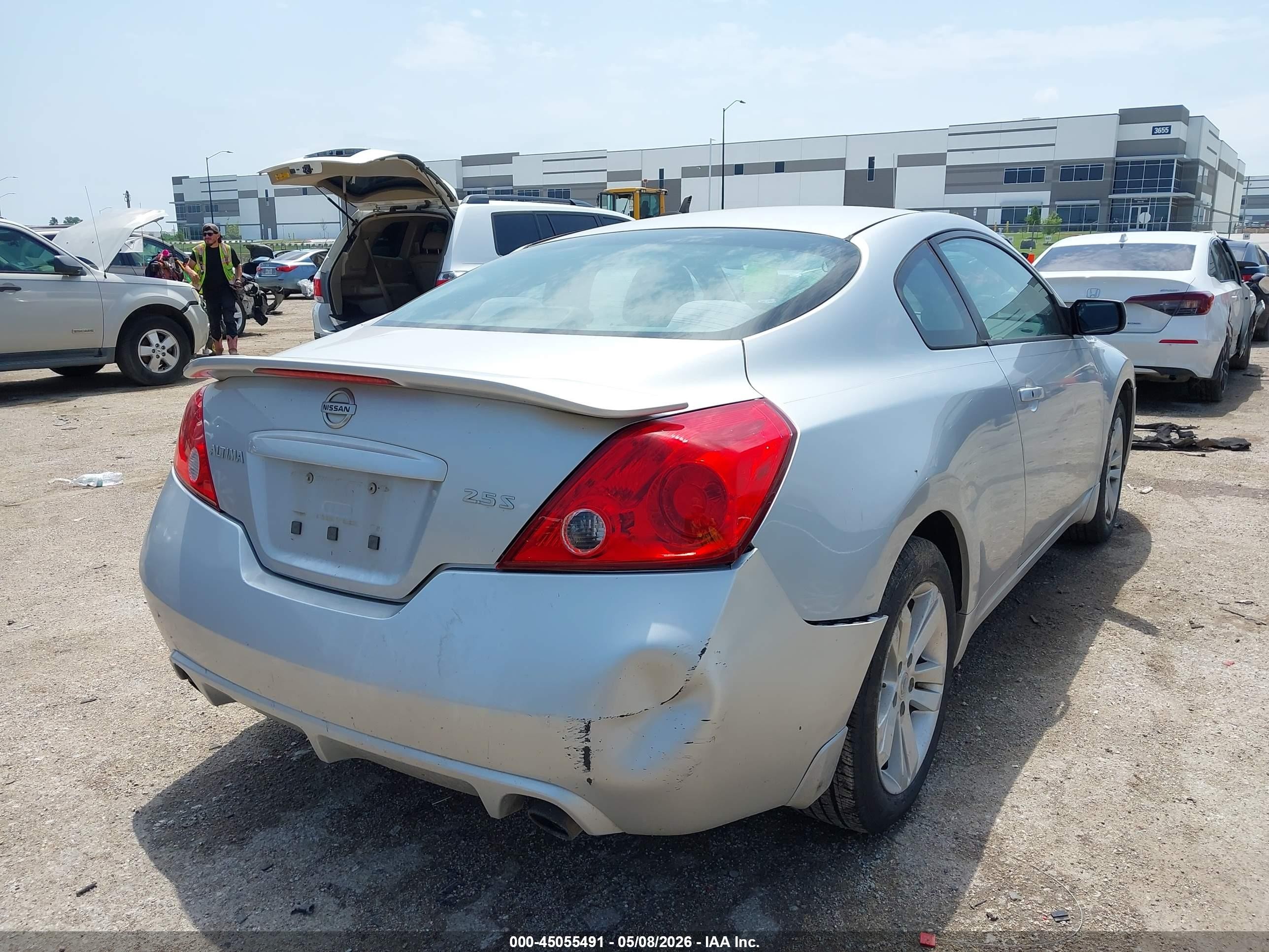 2013 Nissan Altima 2.5 S Silver vin: 1N4AL2EP9DC255284