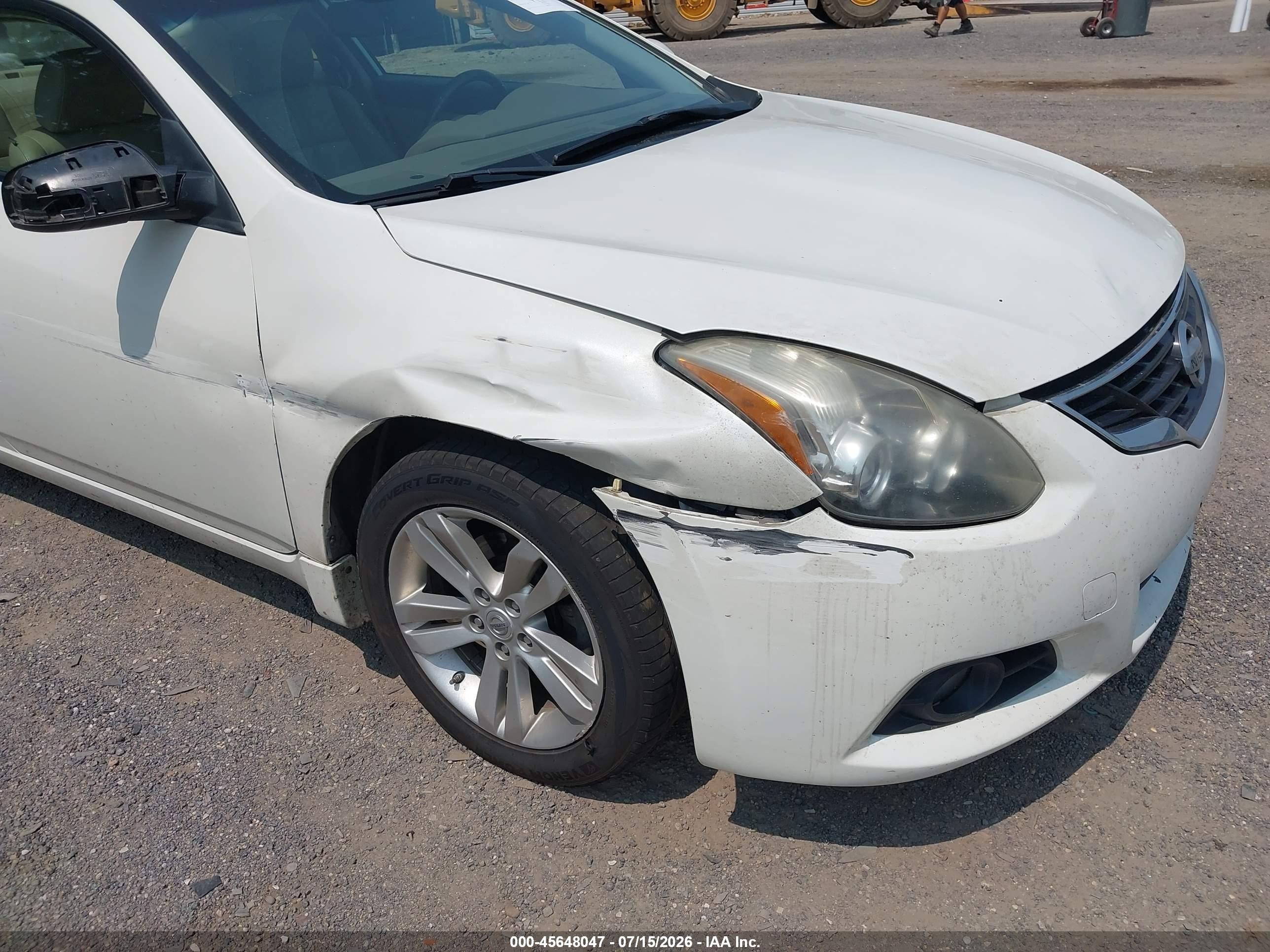 2013 Nissan Altima 2.5 S White vin: 1N4AL2EP9DC271873