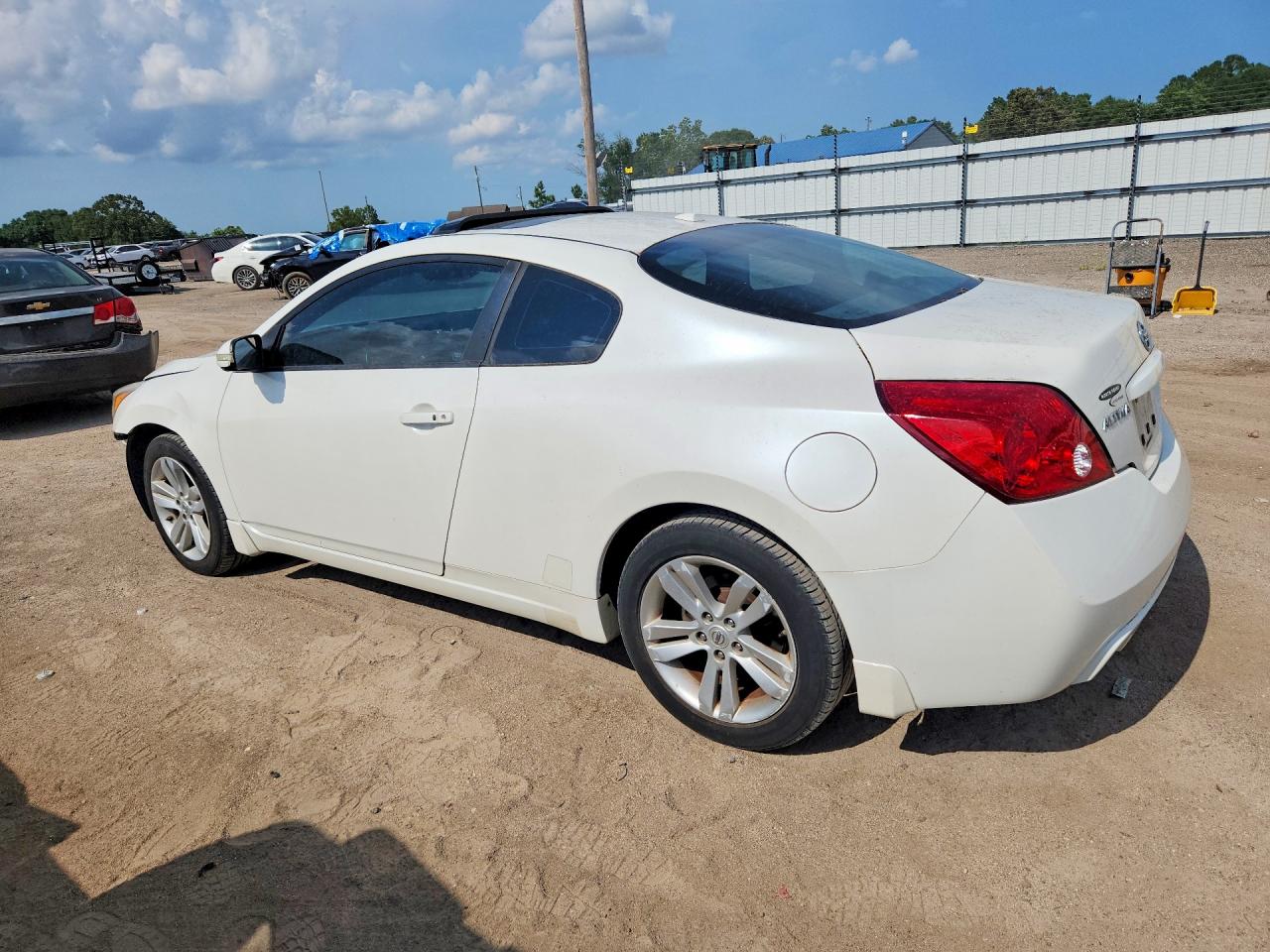 2011 Nissan Altima S White vin: 1N4AL2EPXBC111403