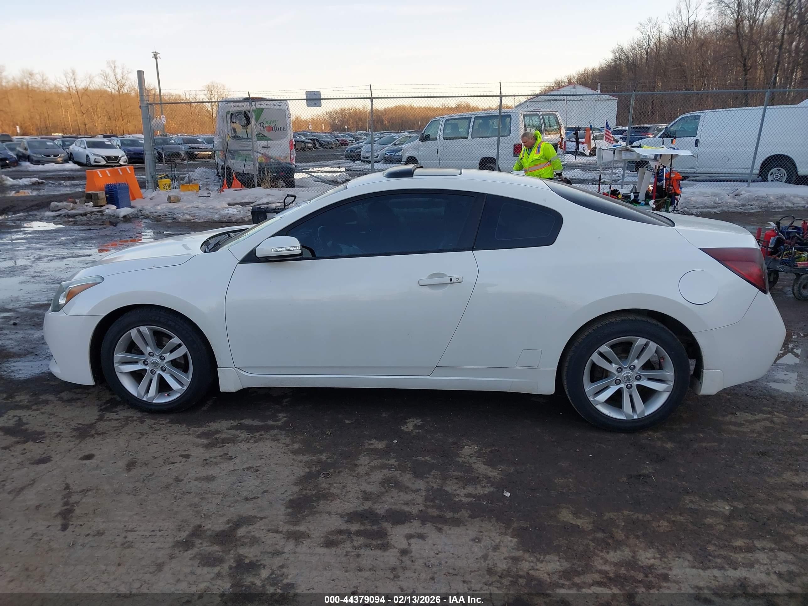2011 Nissan Altima 2.5 S Белый vin: 1N4AL2EPXBC160018