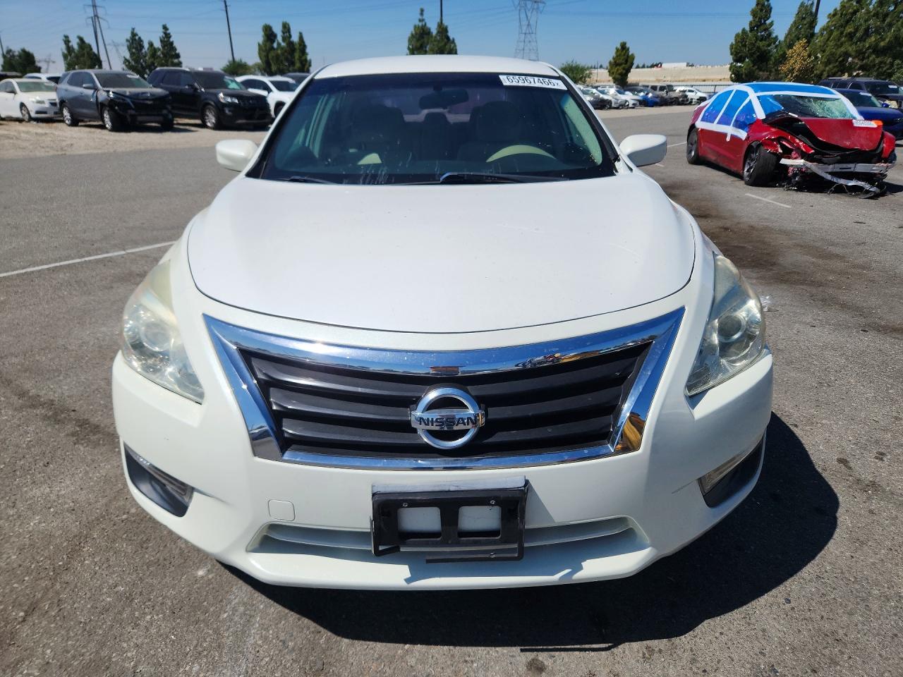 2013 Nissan Altima 2.5 White vin: 1N4AL3AP0DC112199