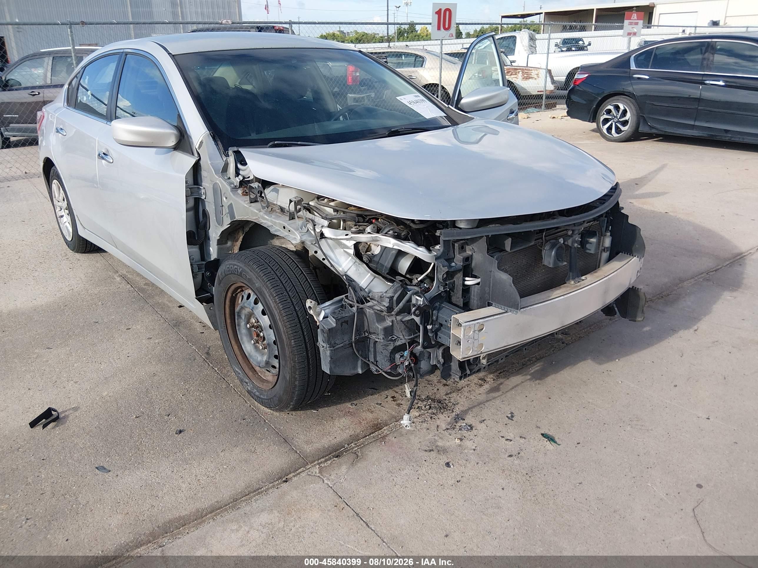 2013 Nissan Altima 2.5 S Silver vin: 1N4AL3AP0DC166358