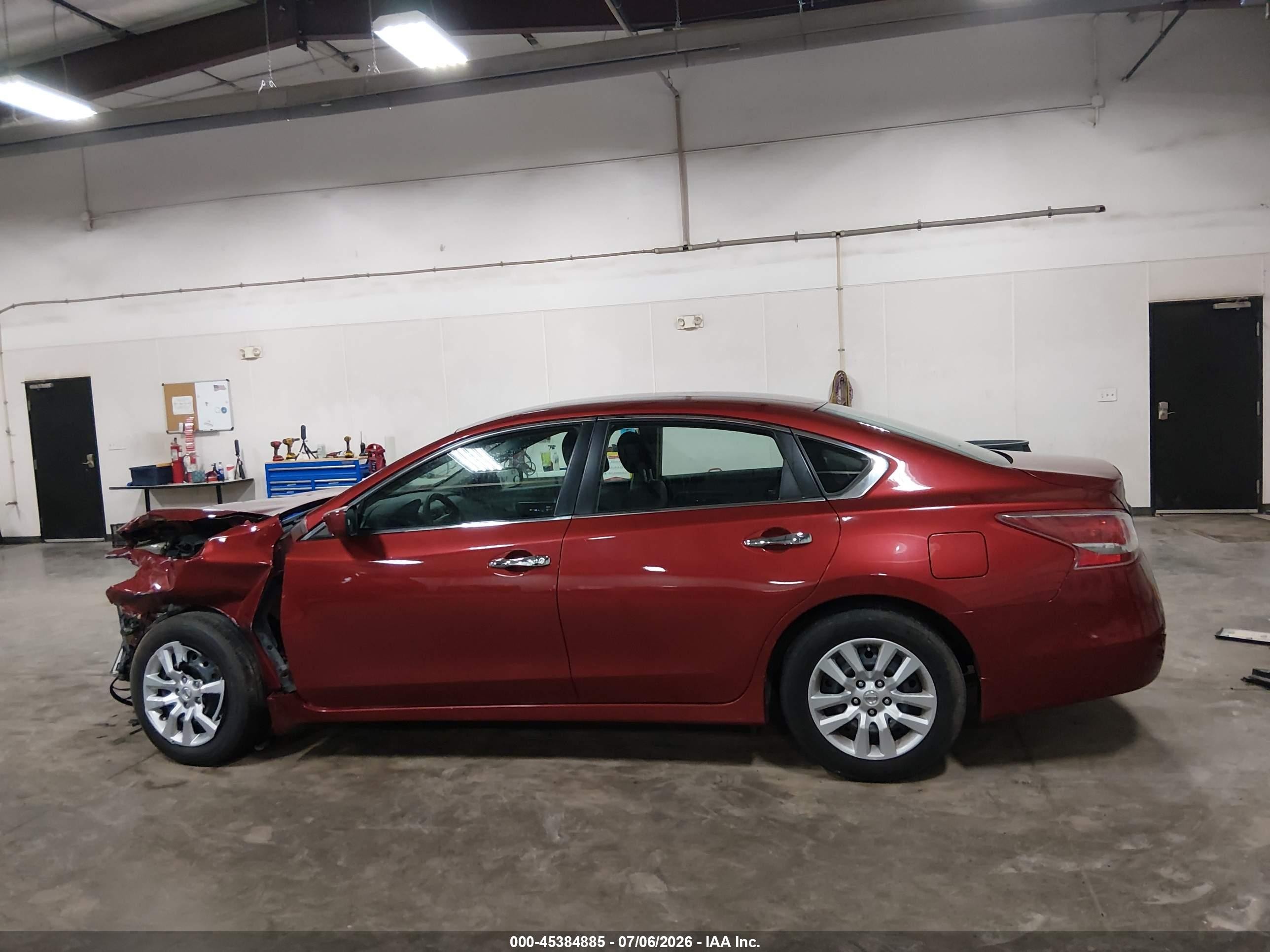 2013 Nissan Altima 2.5 S Red vin: 1N4AL3AP0DC185735