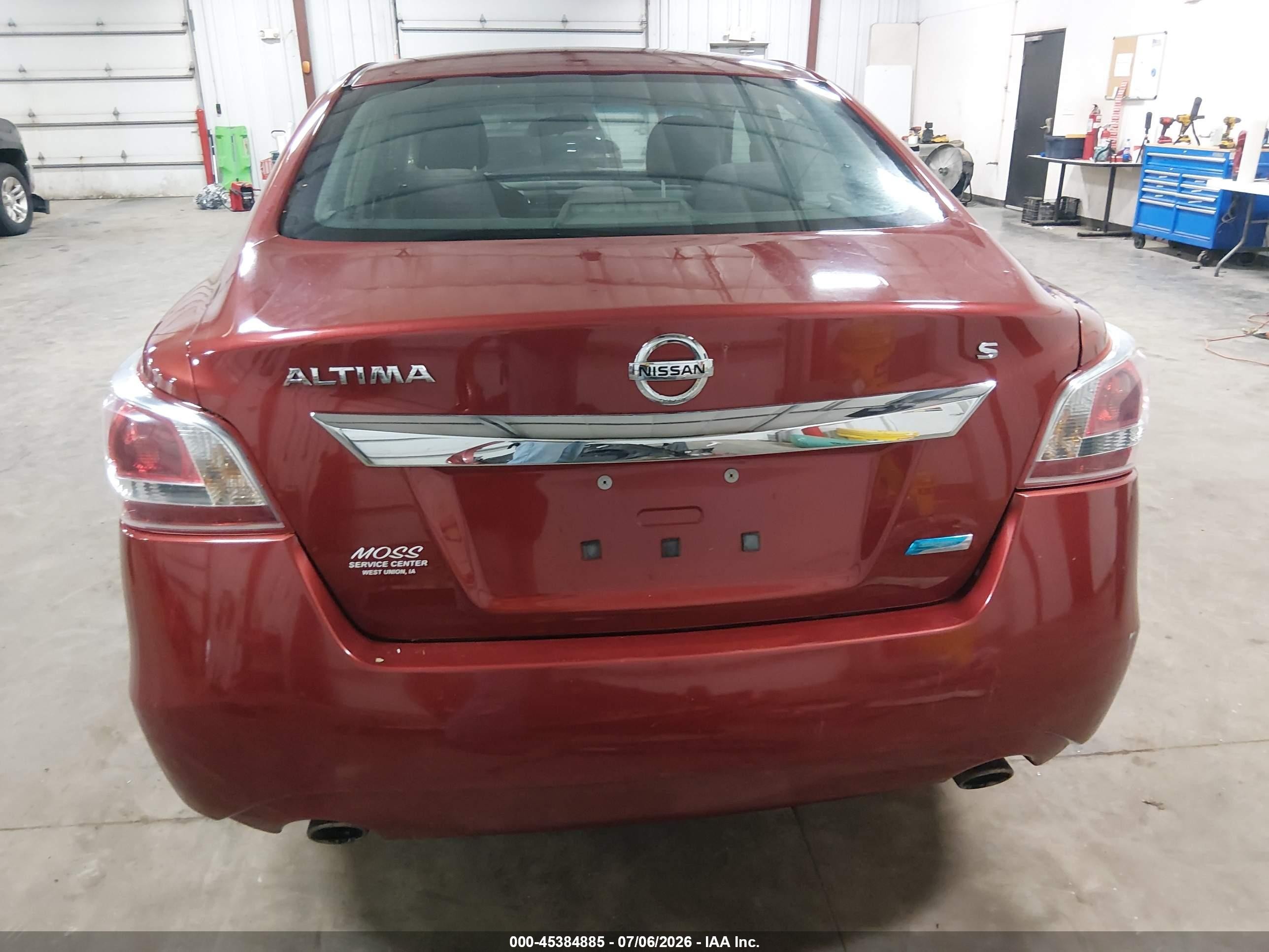 2013 Nissan Altima 2.5 S Red vin: 1N4AL3AP0DC185735