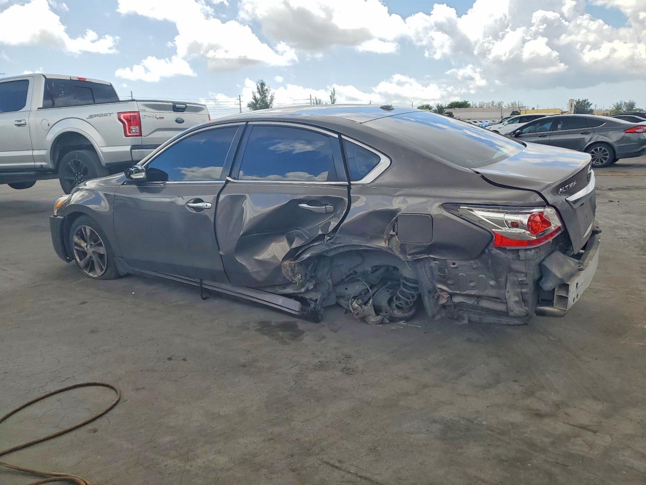 2013 Nissan Altima 2.5 Brown vin: 1N4AL3AP0DC232147