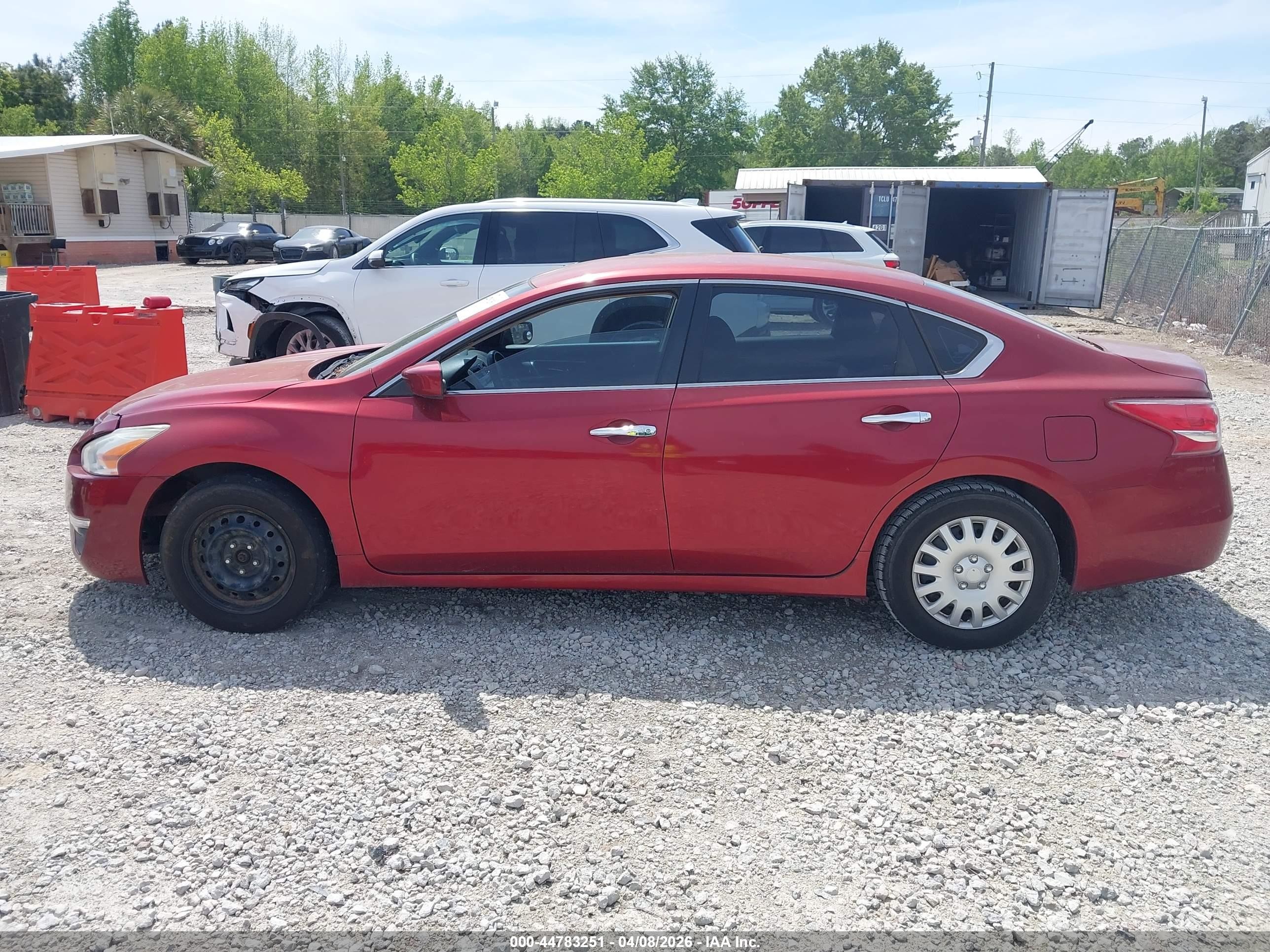 2013 Nissan Altima 2.5 S Red vin: 1N4AL3AP0DC239292