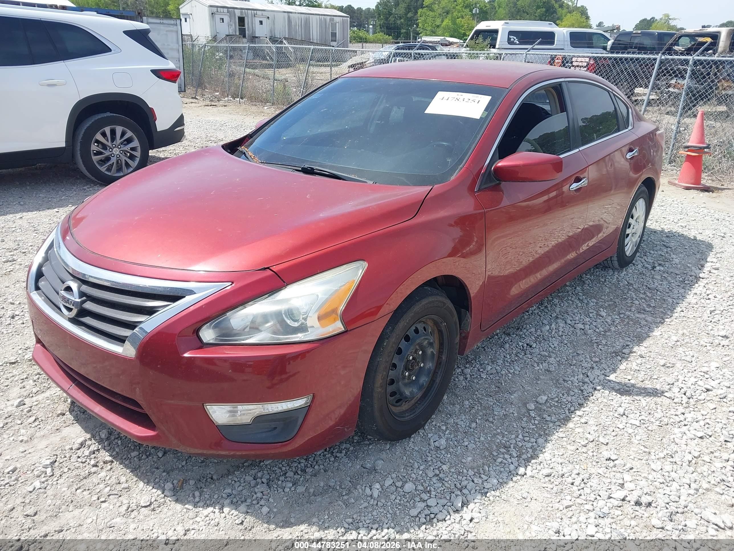 2013 Nissan Altima 2.5 S Red vin: 1N4AL3AP0DC239292