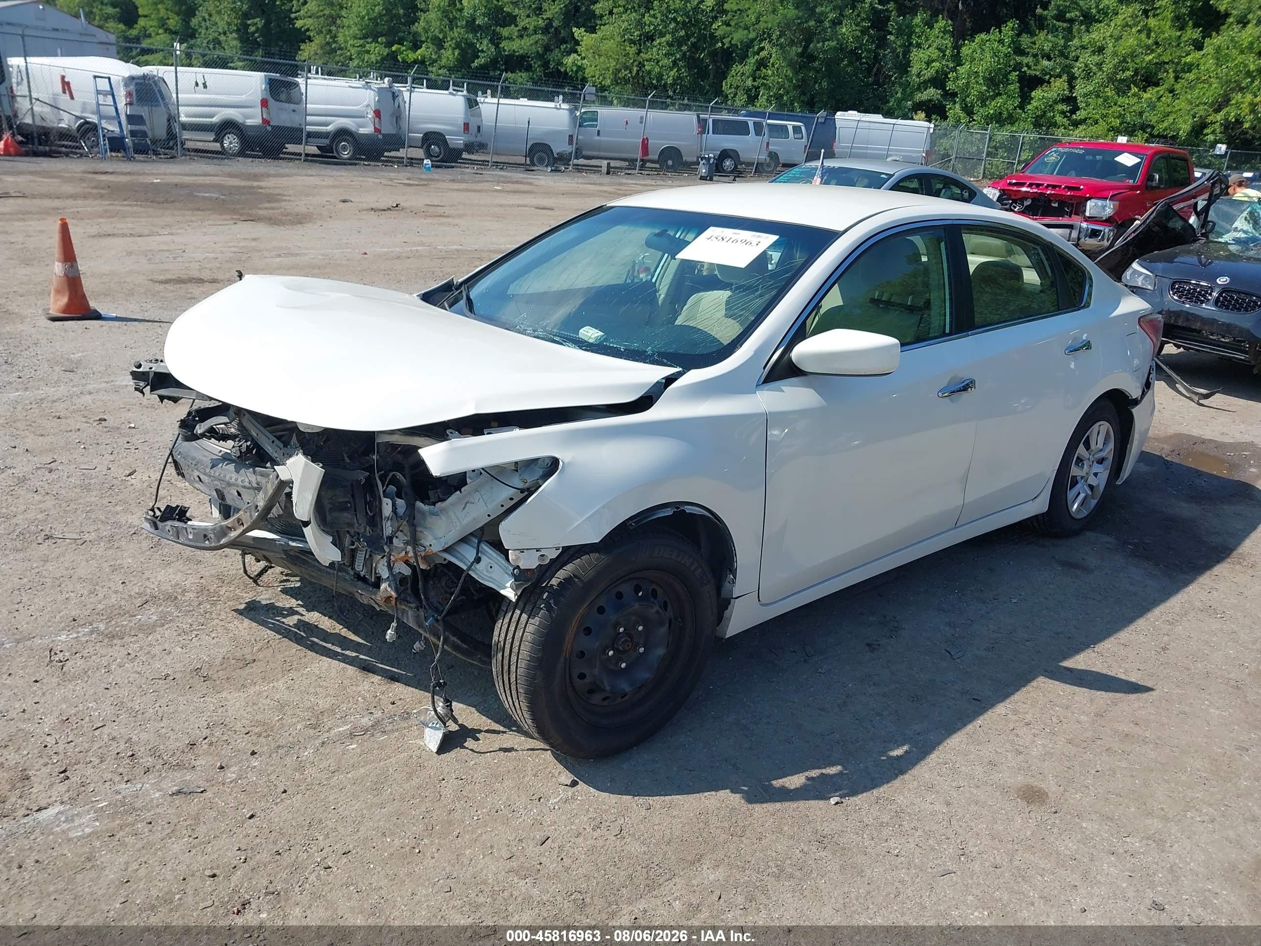 2013 Nissan Altima 2.5 S Белый vin: 1N4AL3AP0DC241351