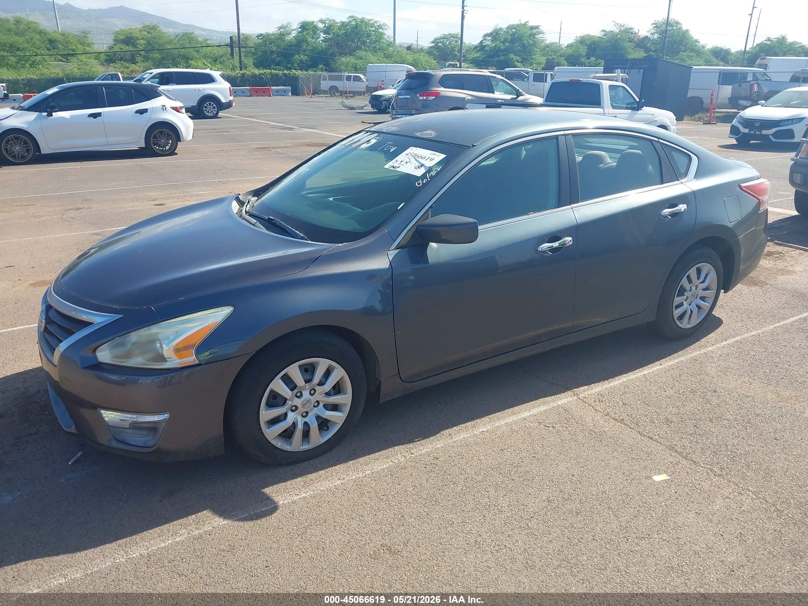 2013 Nissan Altima 2.5 S Gray vin: 1N4AL3AP0DC277461