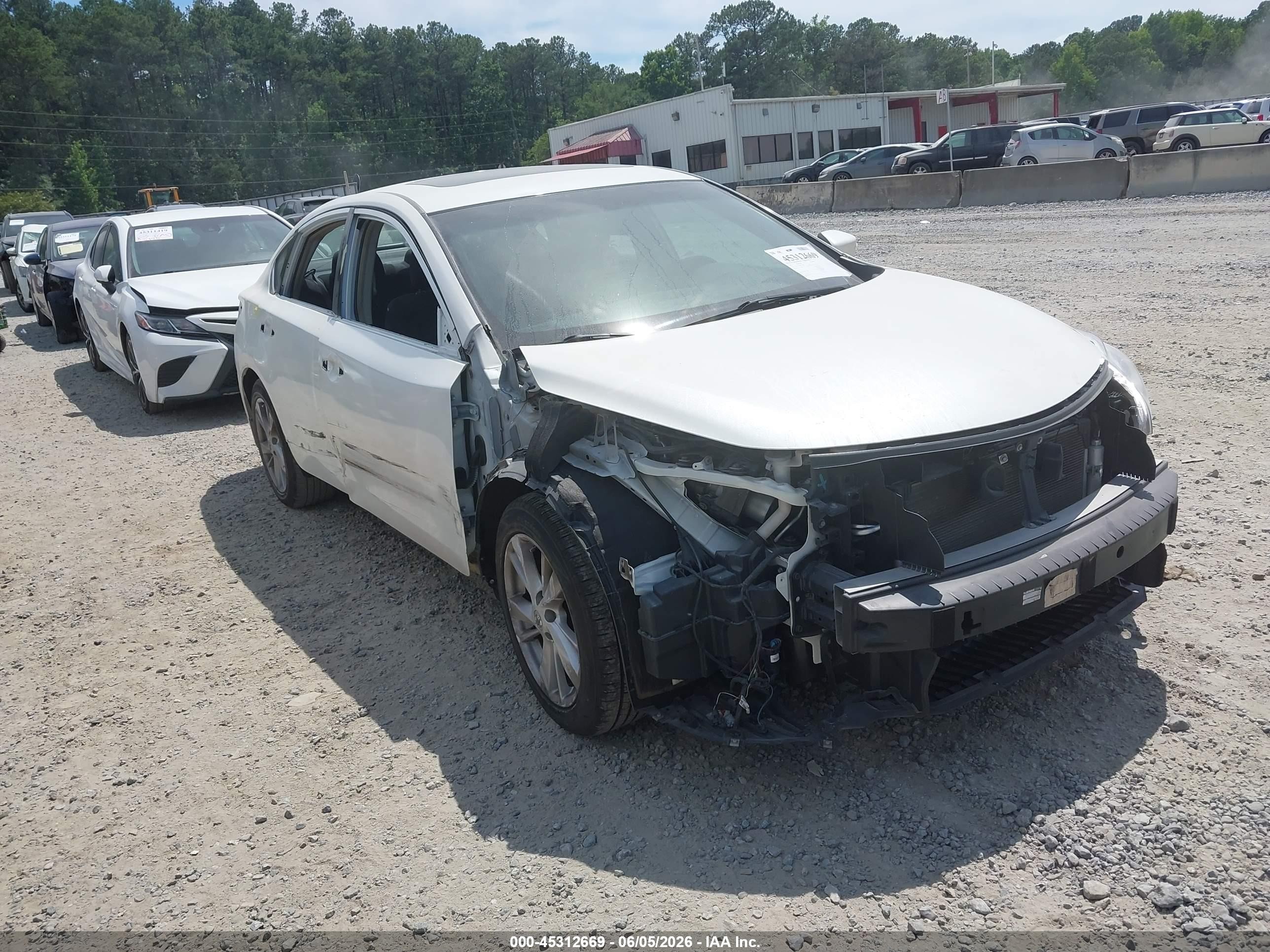2013 Nissan Altima 2.5 Sv White vin: 1N4AL3AP0DC281901