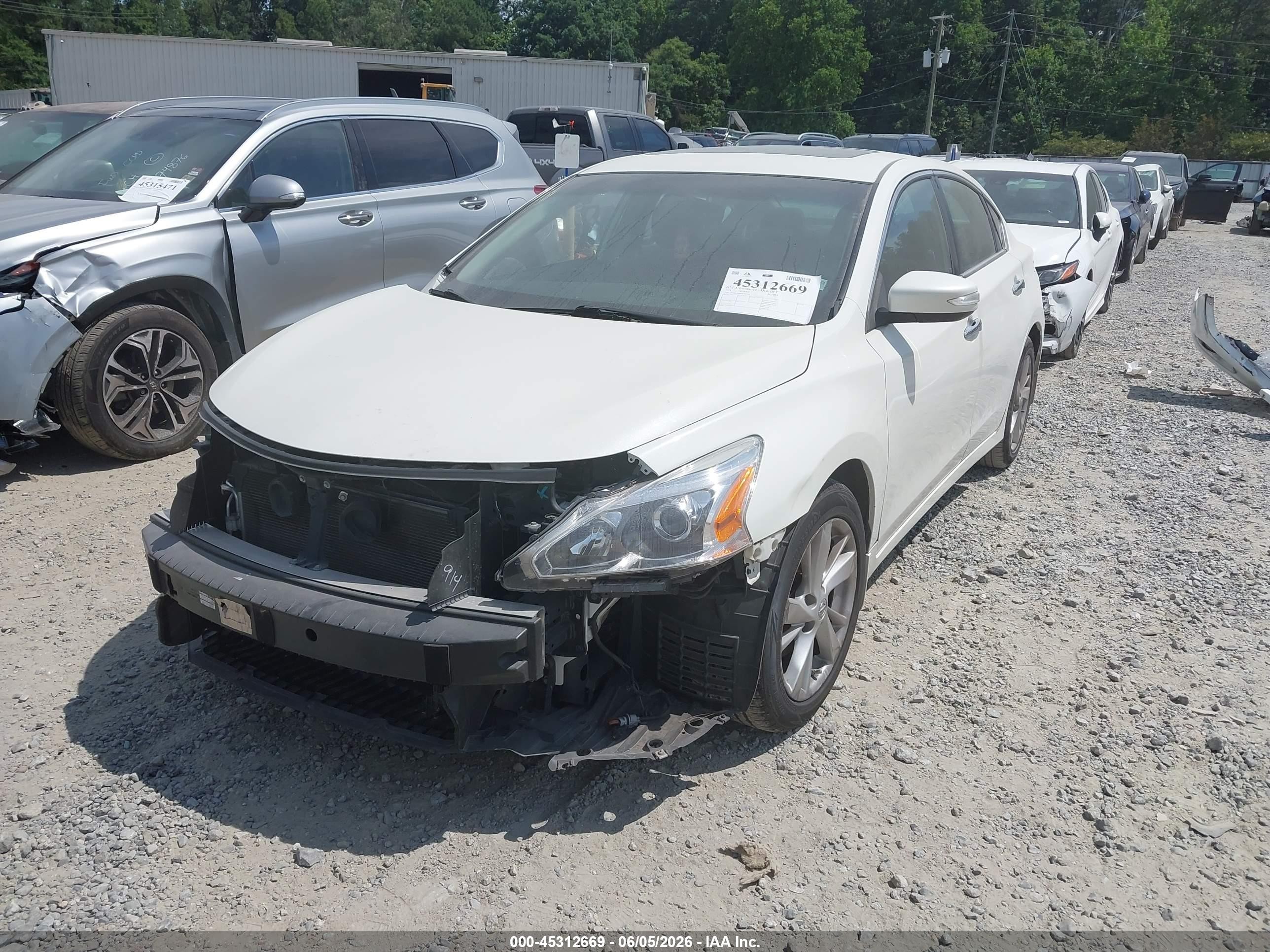 2013 Nissan Altima 2.5 Sv White vin: 1N4AL3AP0DC281901