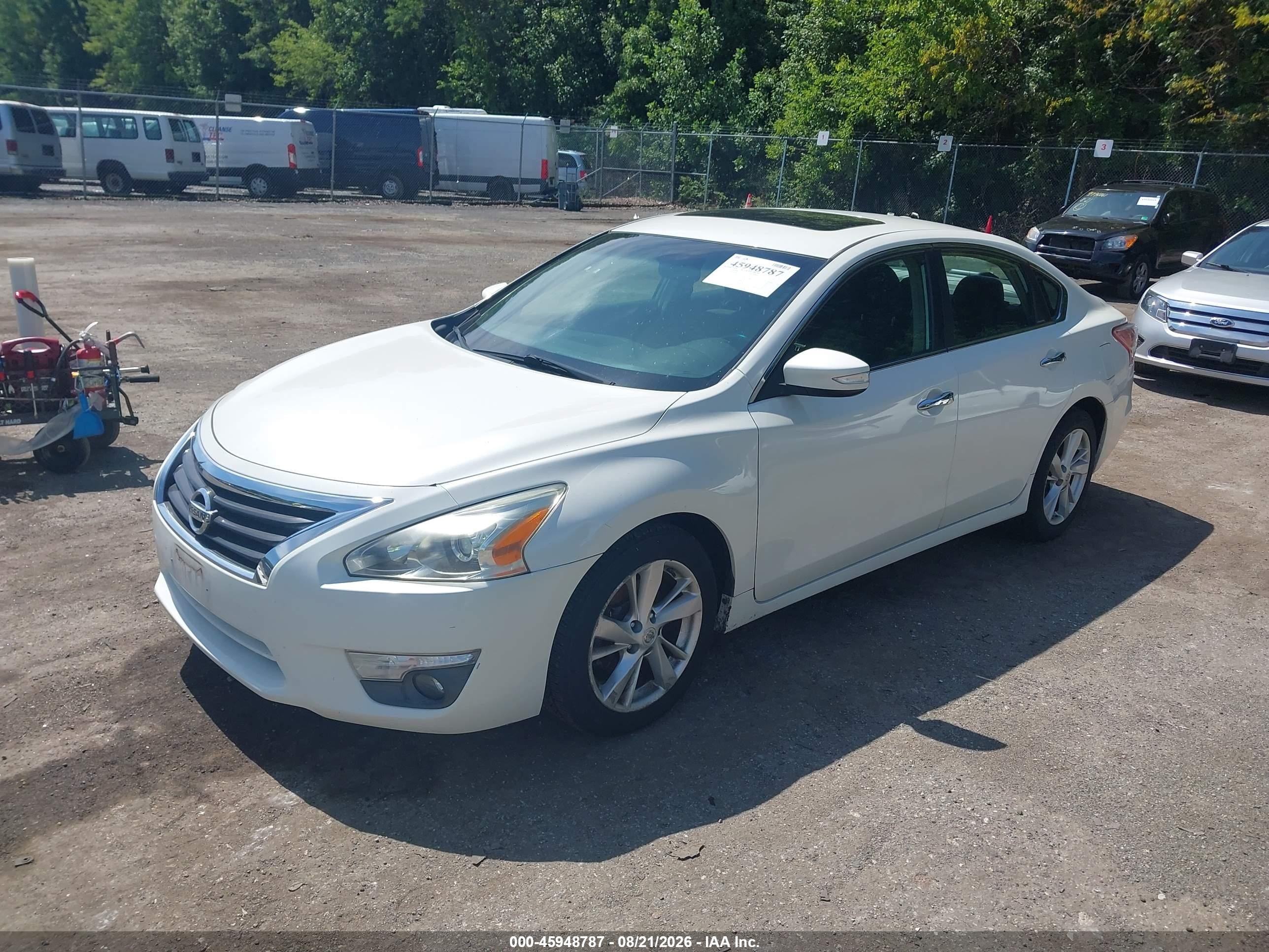 2013 Nissan Altima 2.5 Sv Белый vin: 1N4AL3AP0DC289061