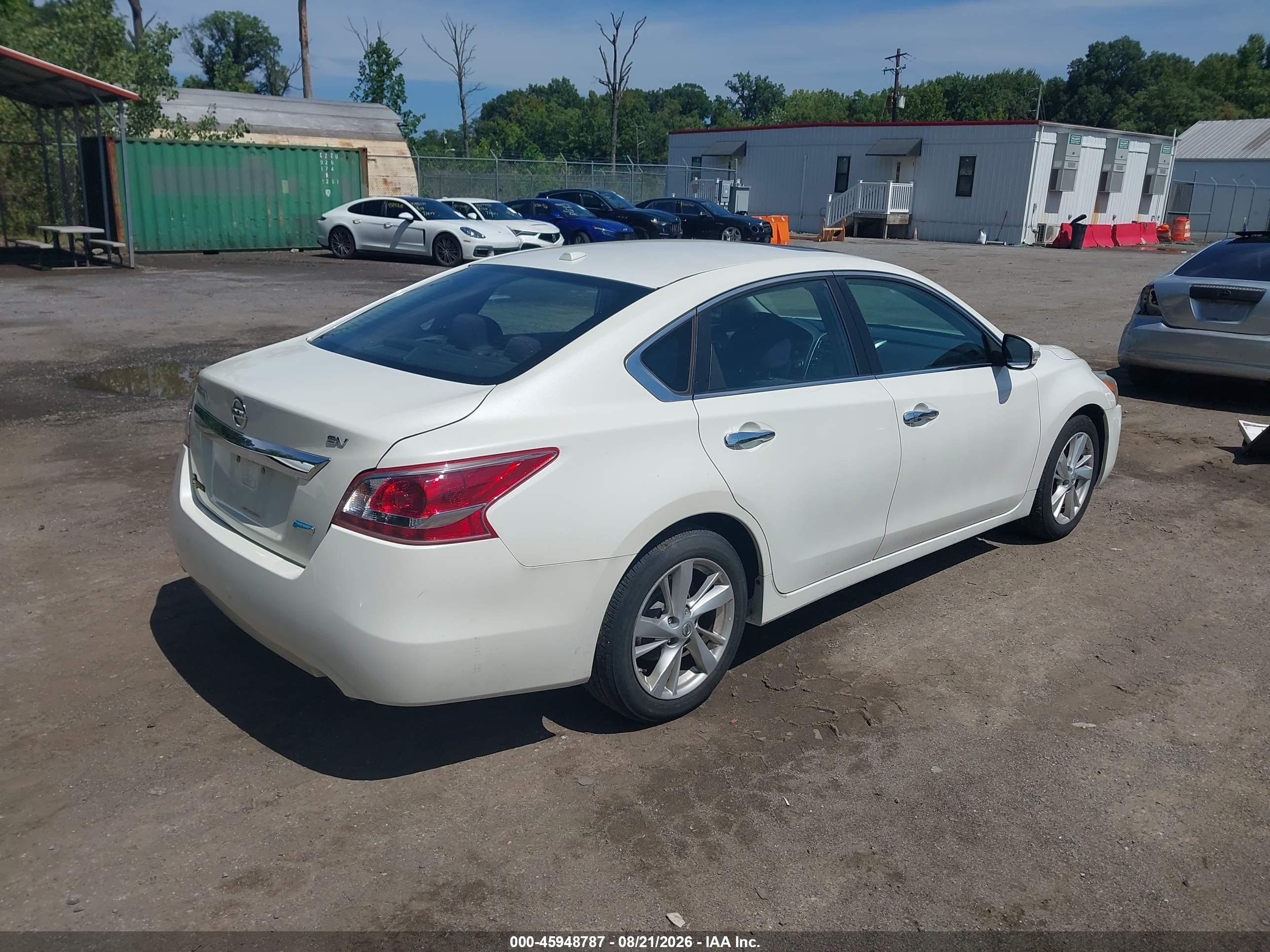 2013 Nissan Altima 2.5 Sv Белый vin: 1N4AL3AP0DC289061