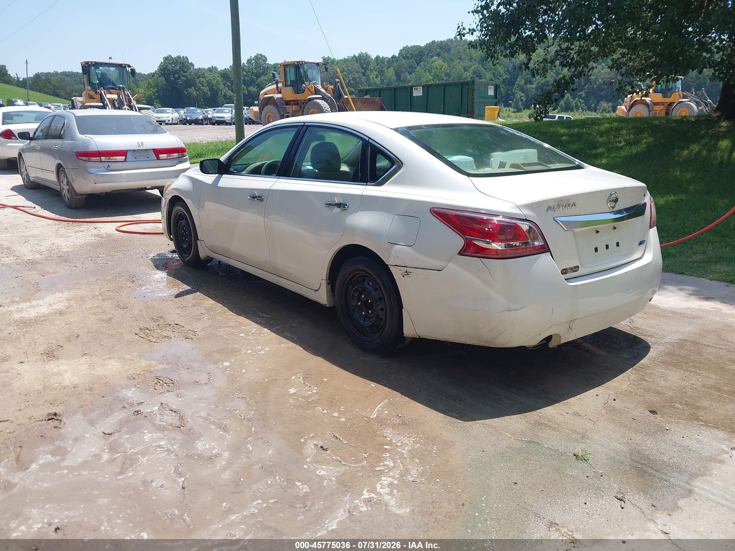 2013 Nissan Altima 2.5 S White vin: 1N4AL3AP0DC296575