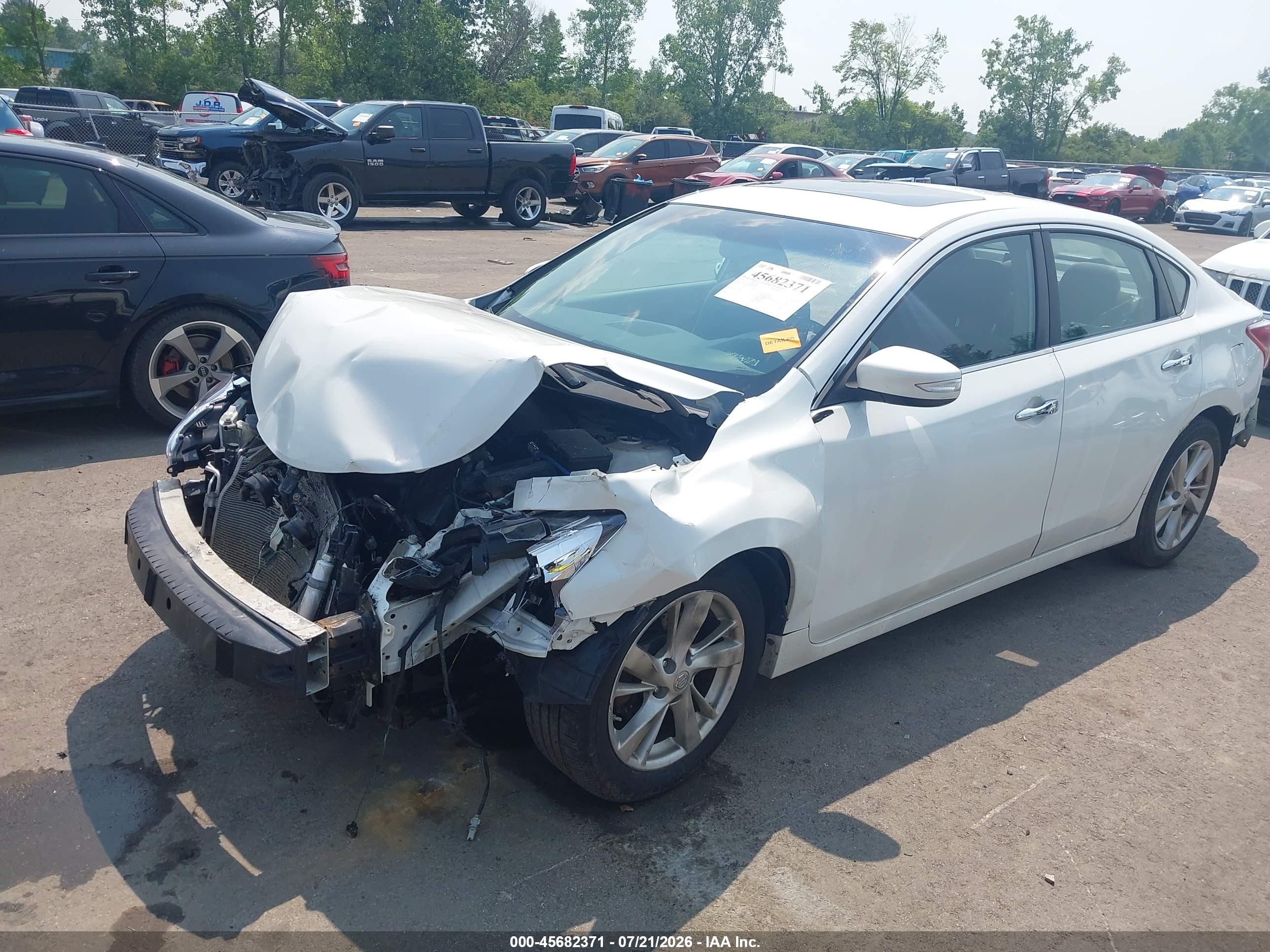 2013 Nissan Altima 2.5 Sv White vin: 1N4AL3AP0DN406982