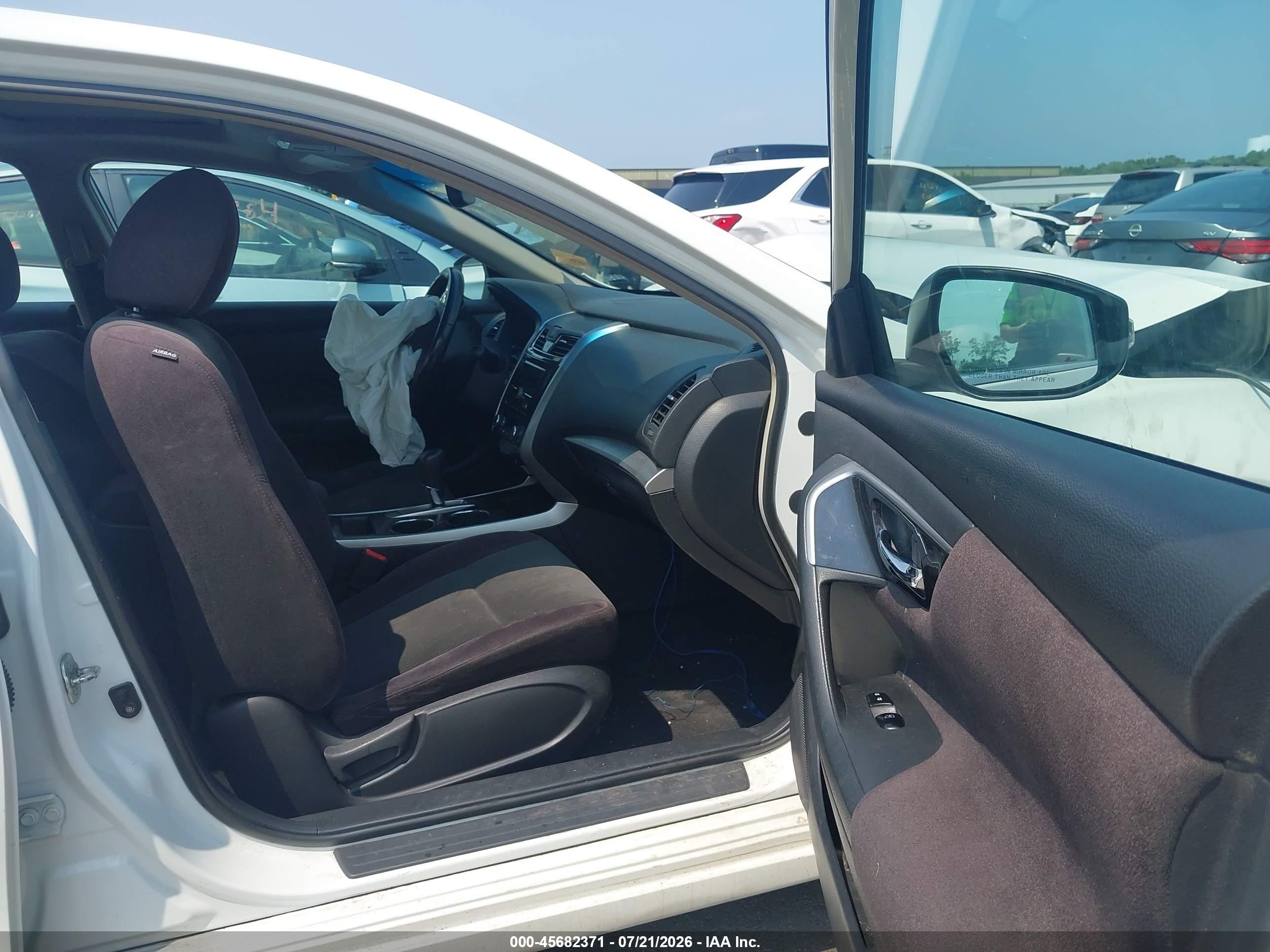 2013 Nissan Altima 2.5 Sv White vin: 1N4AL3AP0DN406982