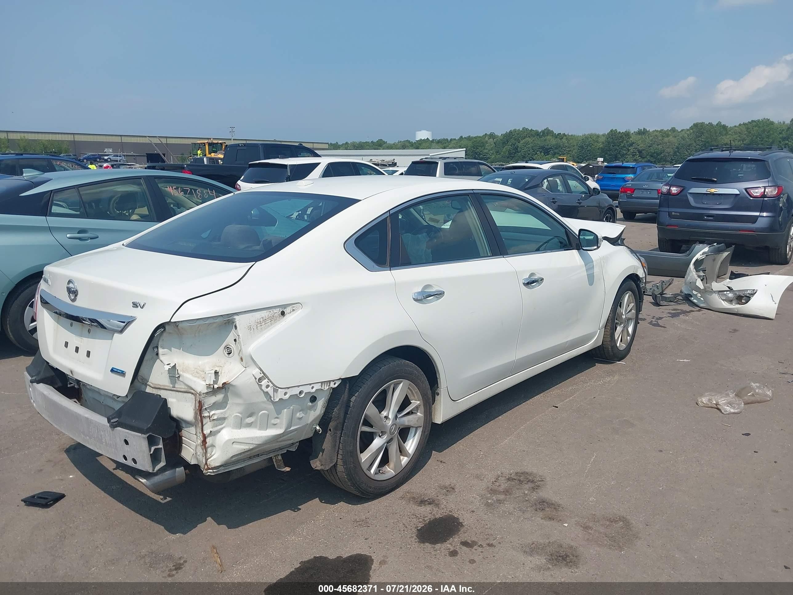 2013 Nissan Altima 2.5 Sv White vin: 1N4AL3AP0DN406982