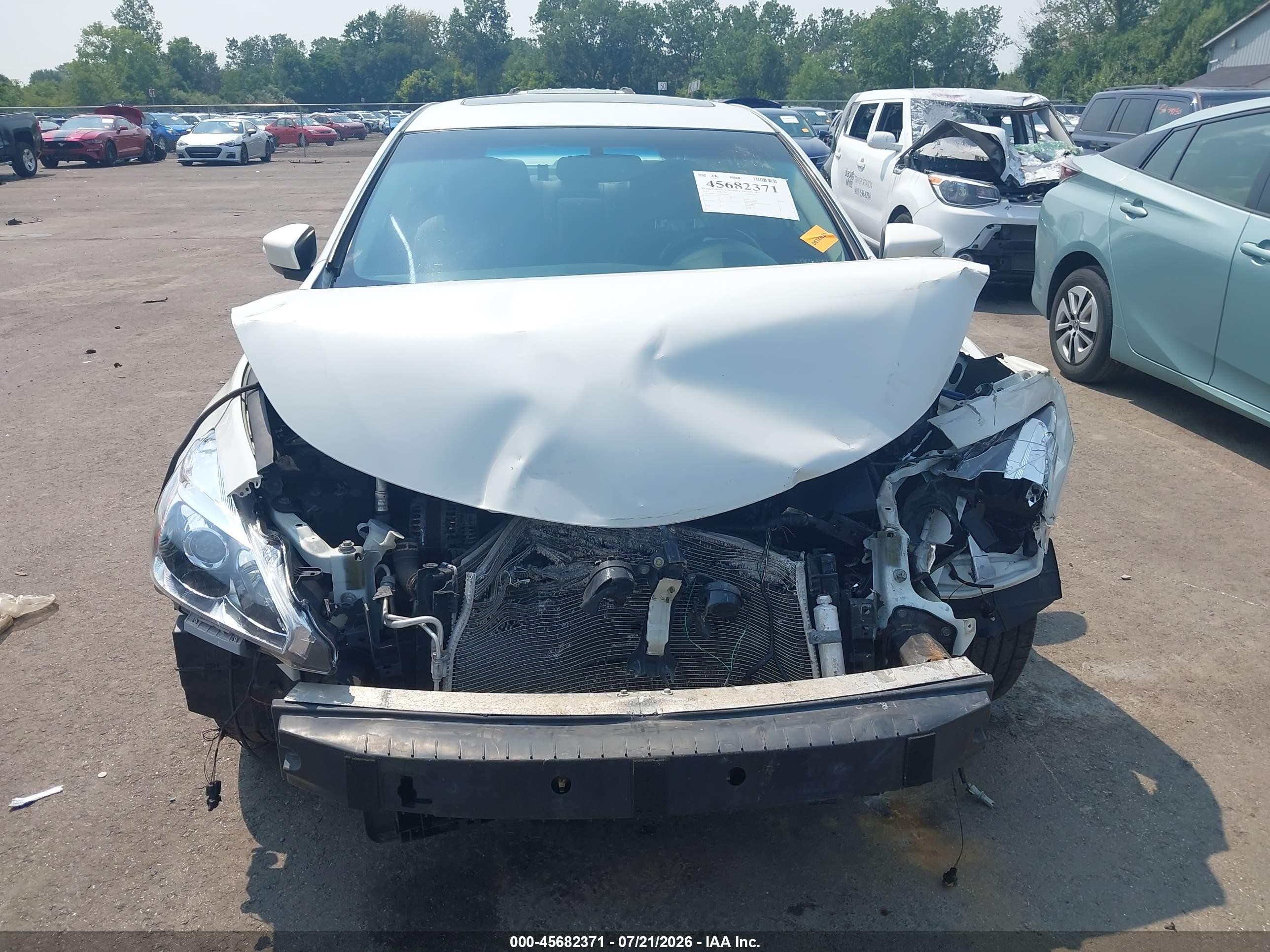 2013 Nissan Altima 2.5 Sv White vin: 1N4AL3AP0DN406982