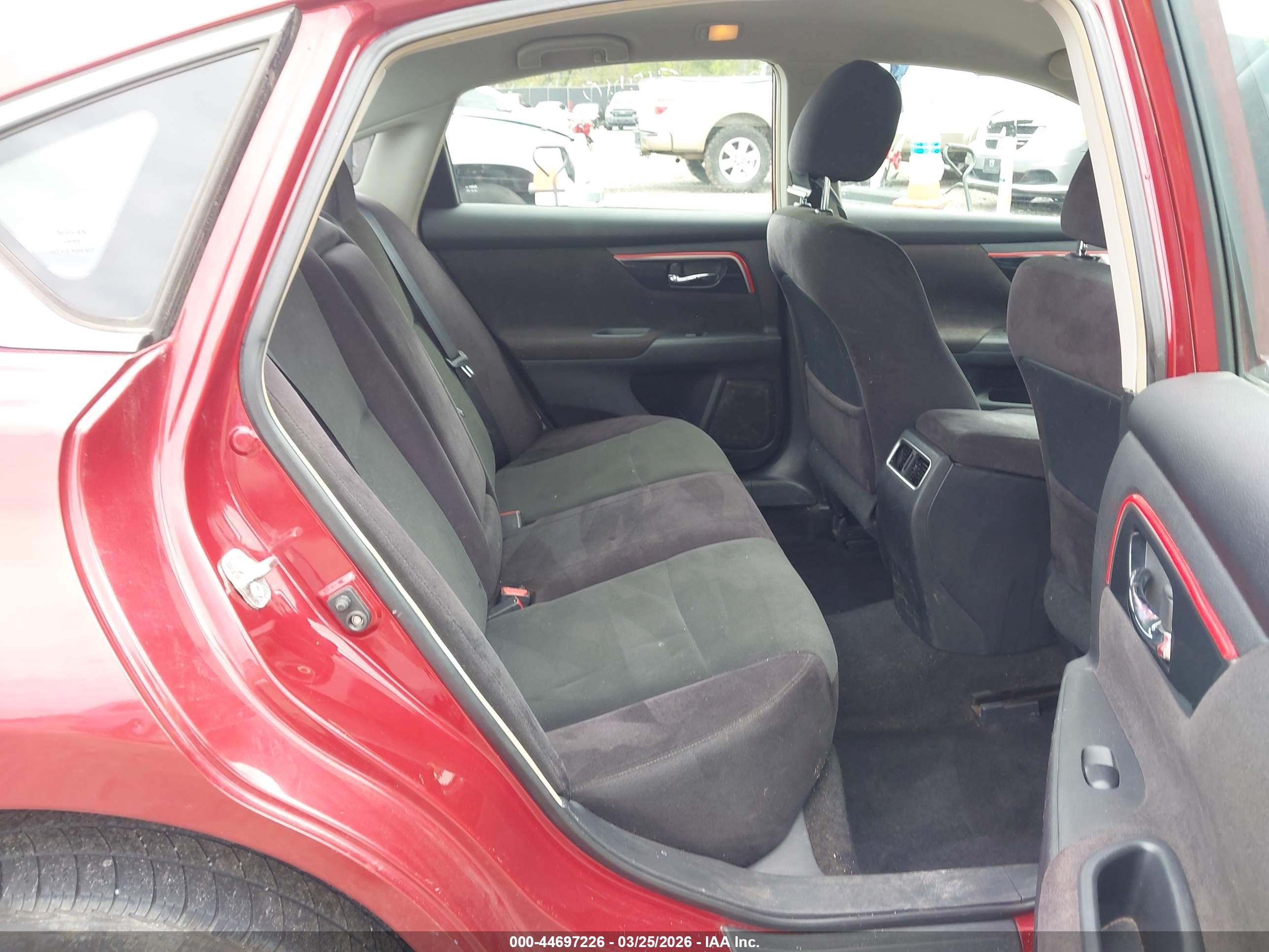 2013 Nissan Altima 2.5 Sv Red vin: 1N4AL3AP0DN415410