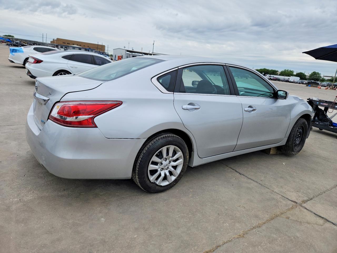 2013 Nissan Altima 2.5 Silver vin: 1N4AL3AP0DN490012