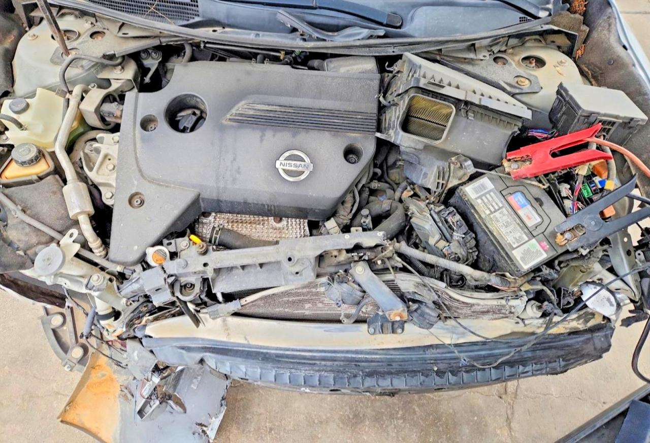 2013 Nissan Altima 2.5 Silver vin: 1N4AL3AP0DN490012