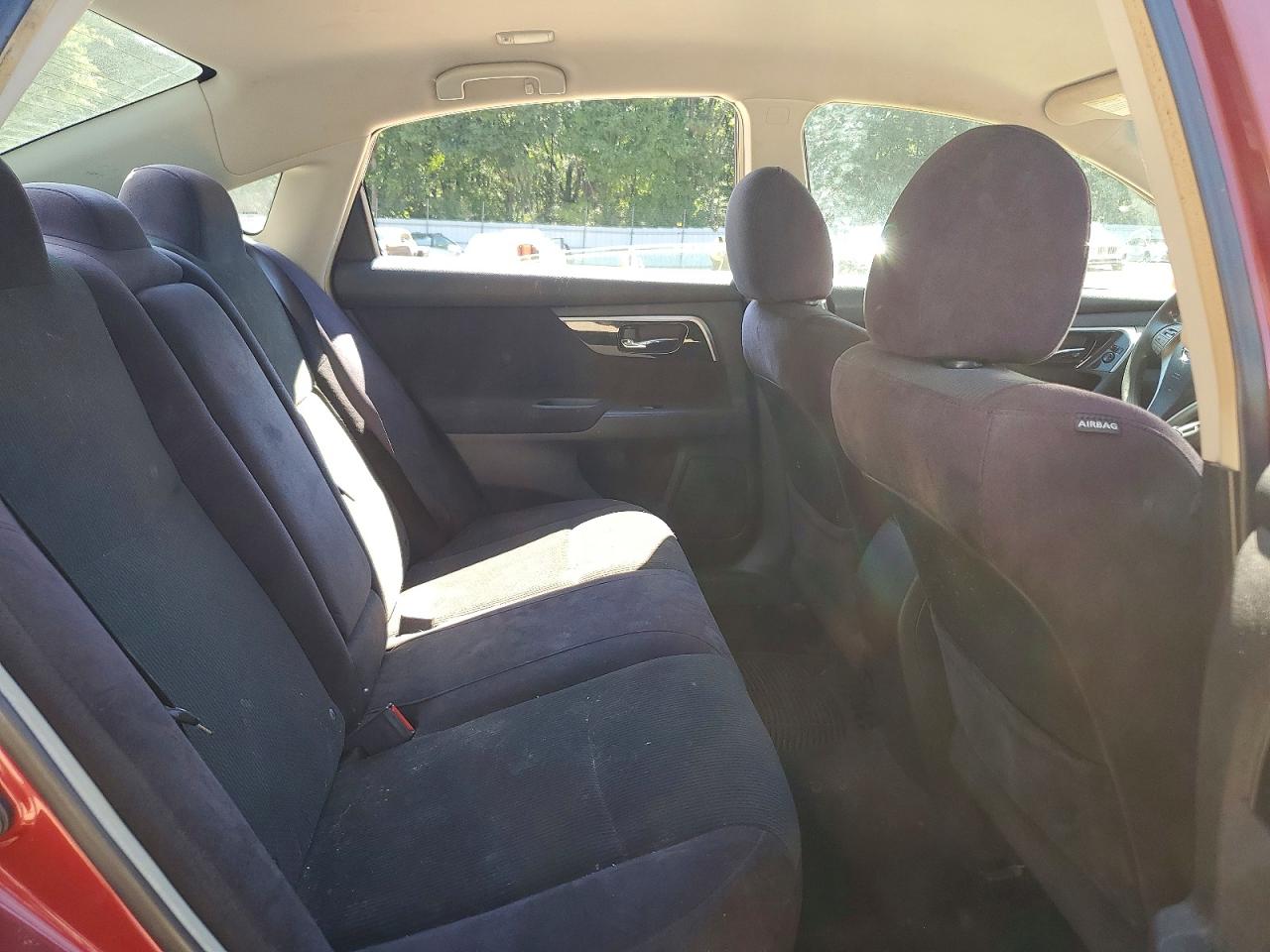 2013 Nissan Altima 2.5 Red vin: 1N4AL3AP0DN522361