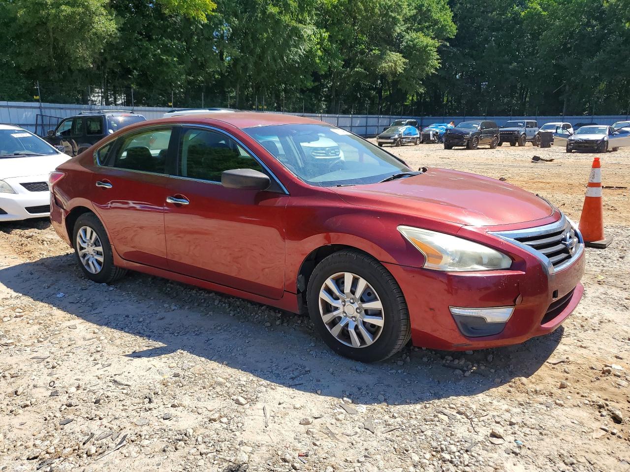 2013 Nissan Altima 2.5 Red vin: 1N4AL3AP0DN522361