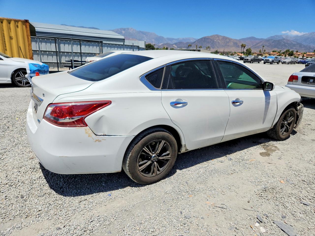 2013 Nissan Altima 2.5 White vin: 1N4AL3AP0DN524644